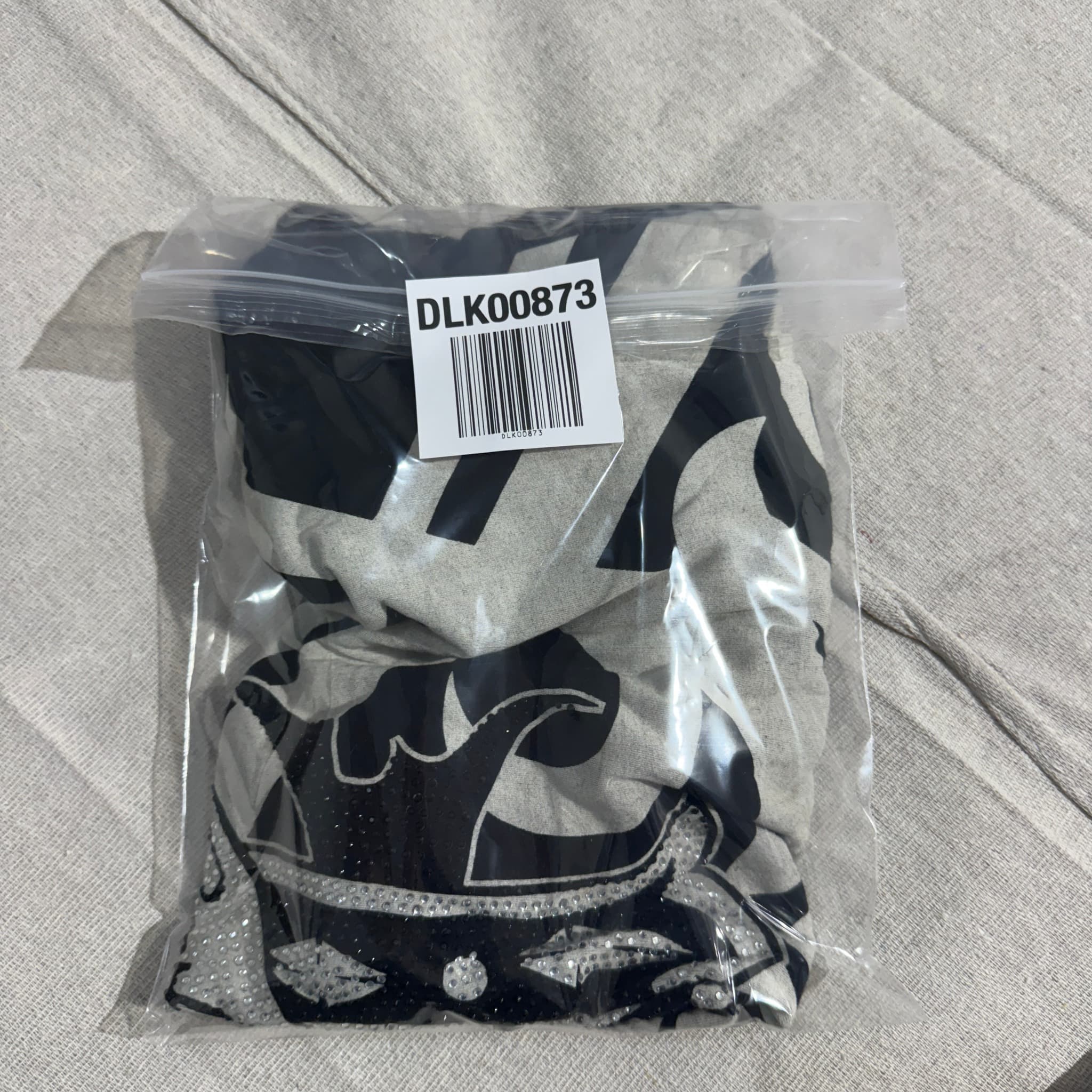 Ed Hardy Long Sleeve T-Shirt Black White Tribal Cross Graphic XL — photo 6 of 6