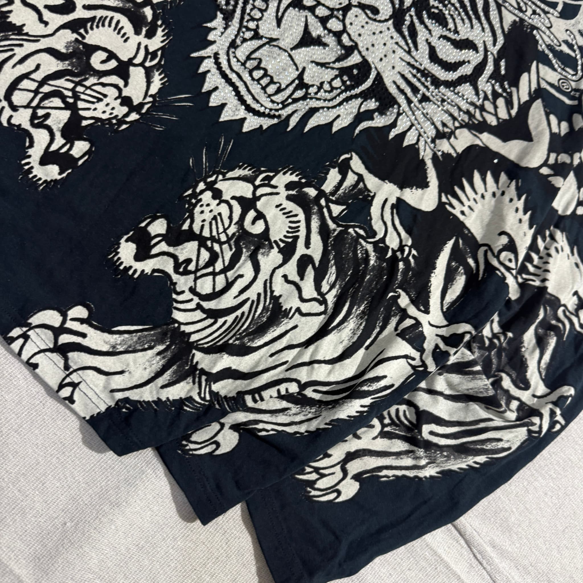 Ed Hardy Rhinestone Tiger Graphic Long Sleeve T-Shirt Black Size L — photo 2 of 6