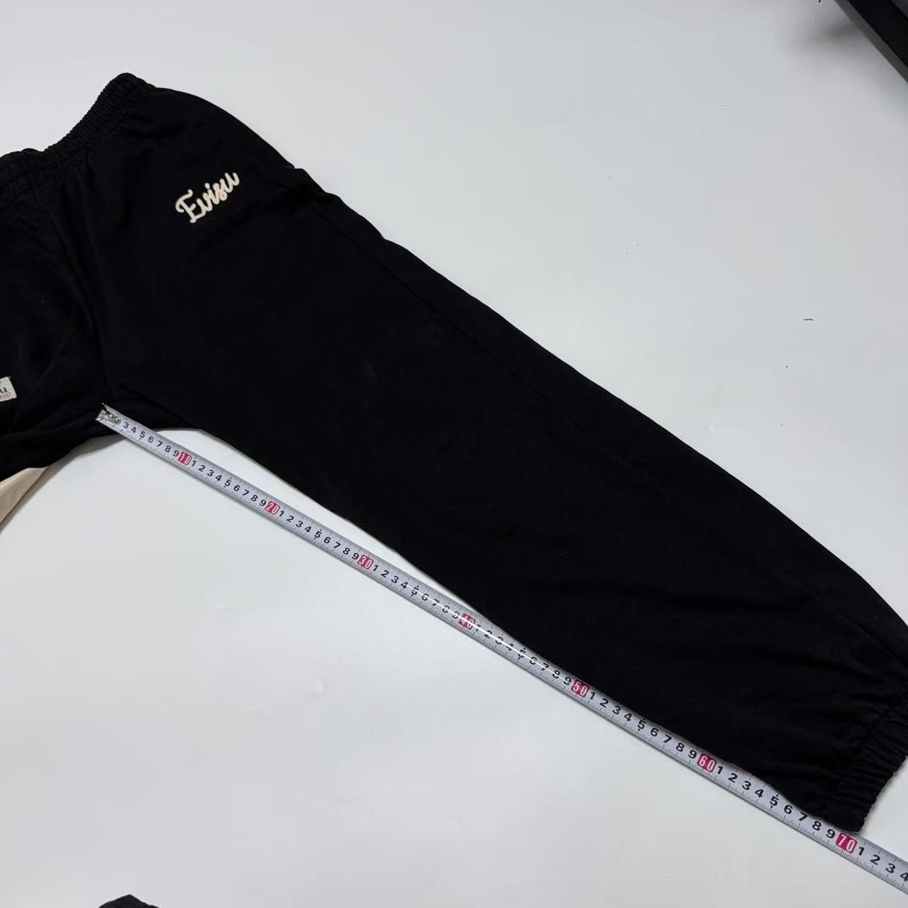 Evisu Black Logo Embroidered Sweatpants — photo 7 of 12