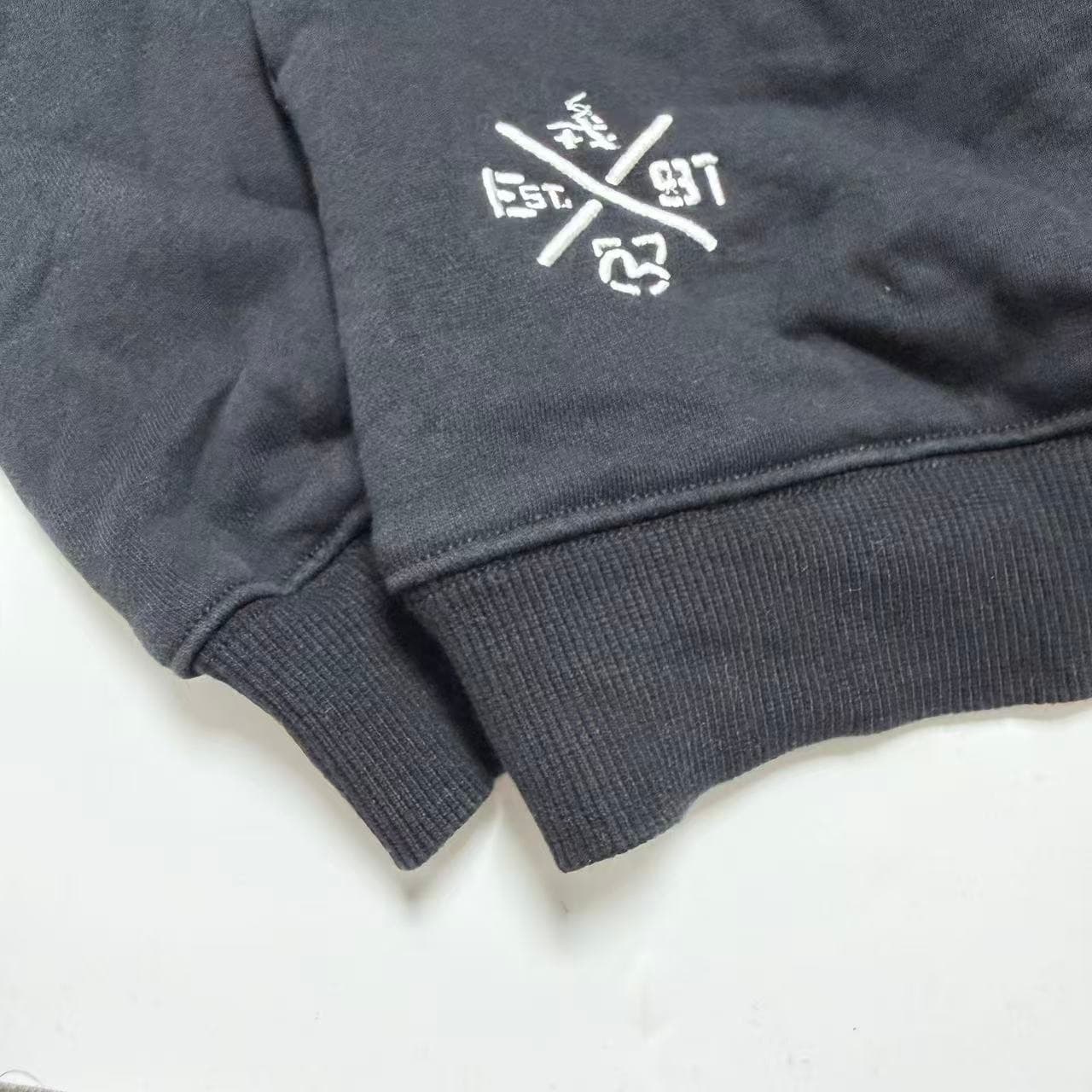 Evisu Black Sweatshirt With Camo Logo Graphic — photo 7 of 7