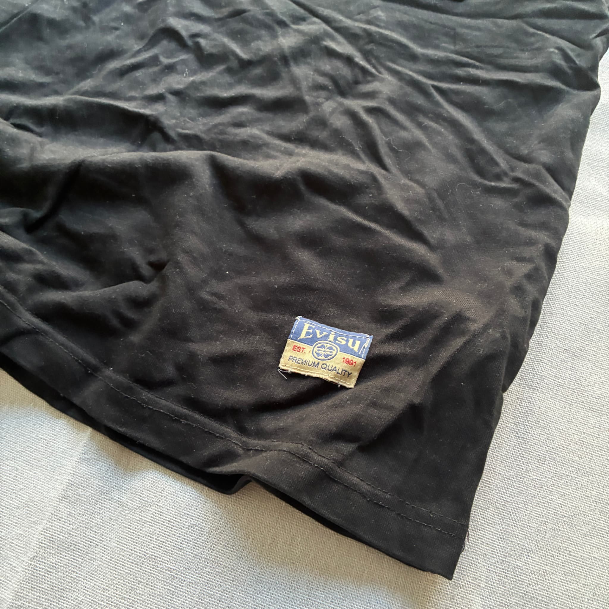 Evisu Black T-Shirt With Graphic Pocket And Logo Patch Size M — photo 2 of 7