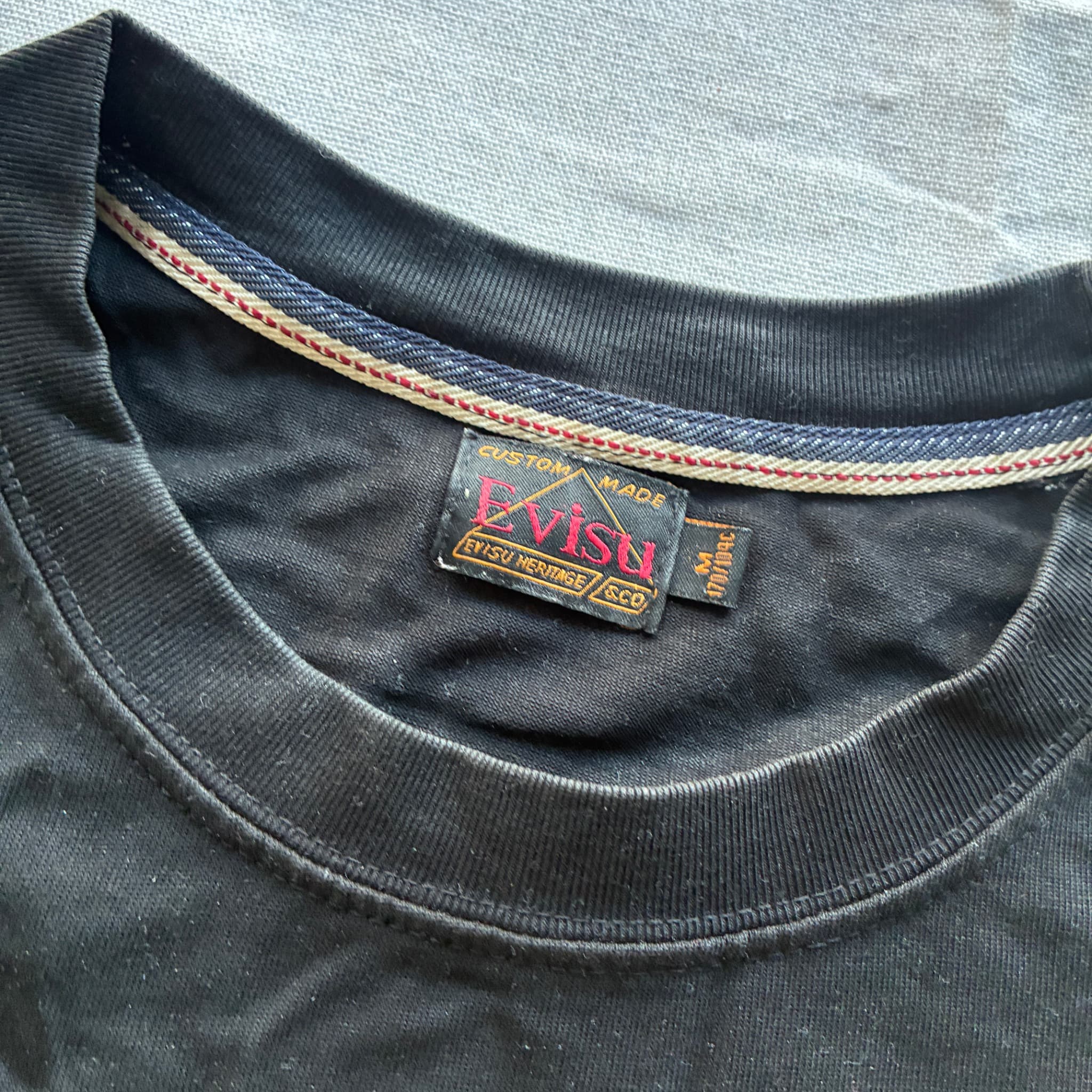 Evisu Black T-Shirt With Graphic Pocket And Logo Patch Size M — photo 4 of 7