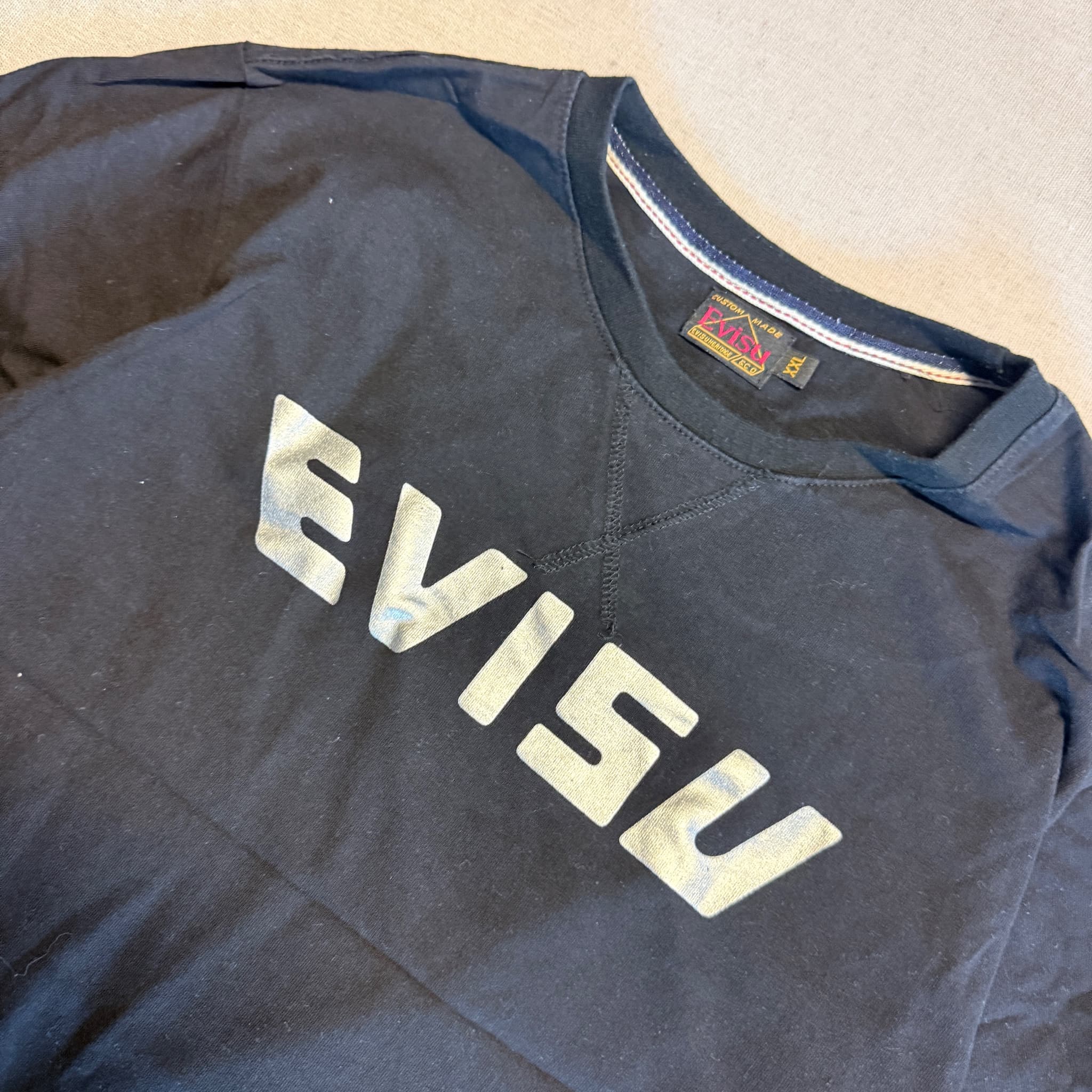 Evisu Black T-Shirt With Metallic Silver Logo Graphic Size XXL — photo 2 of 4