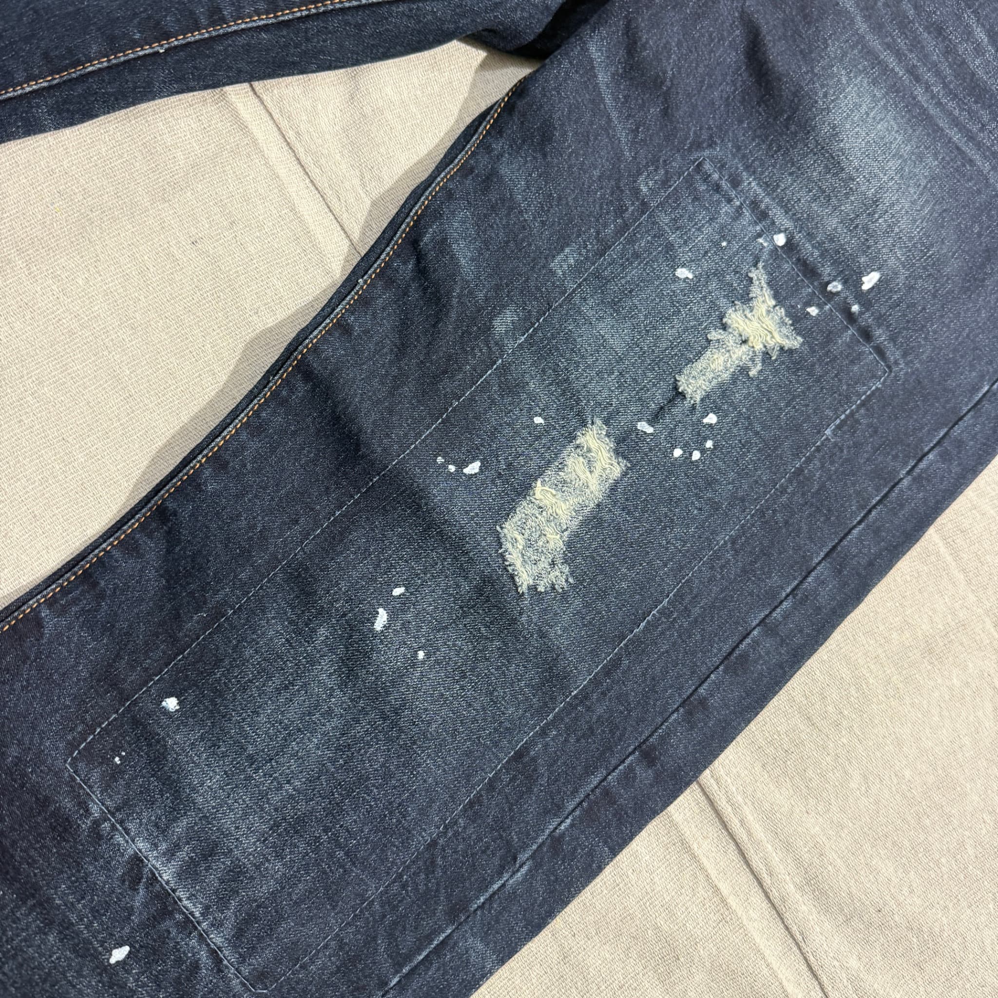 Evisu Distressed Paint Splatter Denim Jeans Dark Blue Men's 38x34 — photo 2 of 7