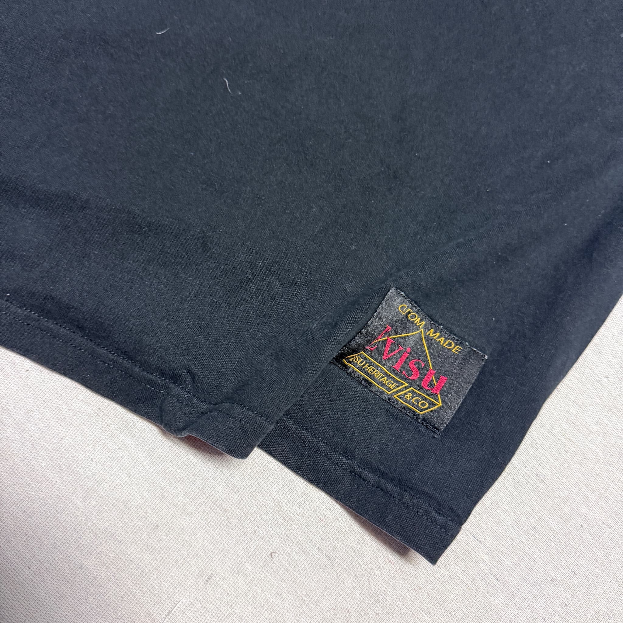Evisu Heritage & Co Black T-Shirt With Red Graphic Logo Size XL — photo 2 of 6