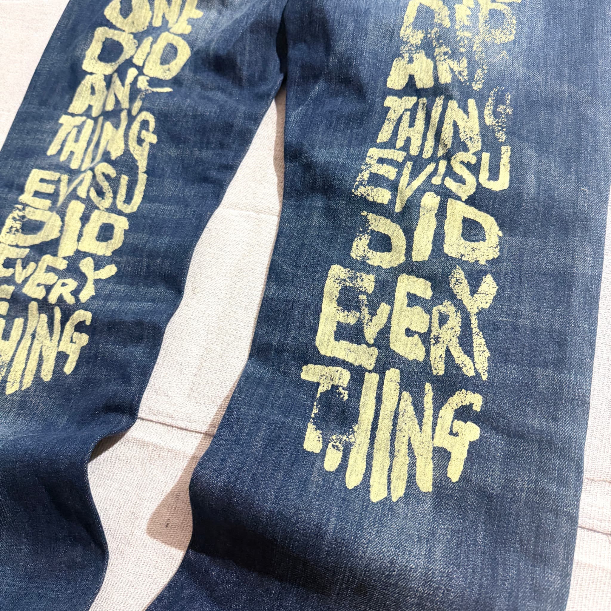 Evisu Men's Graphic Print Denim Jeans — photo 3 of 11