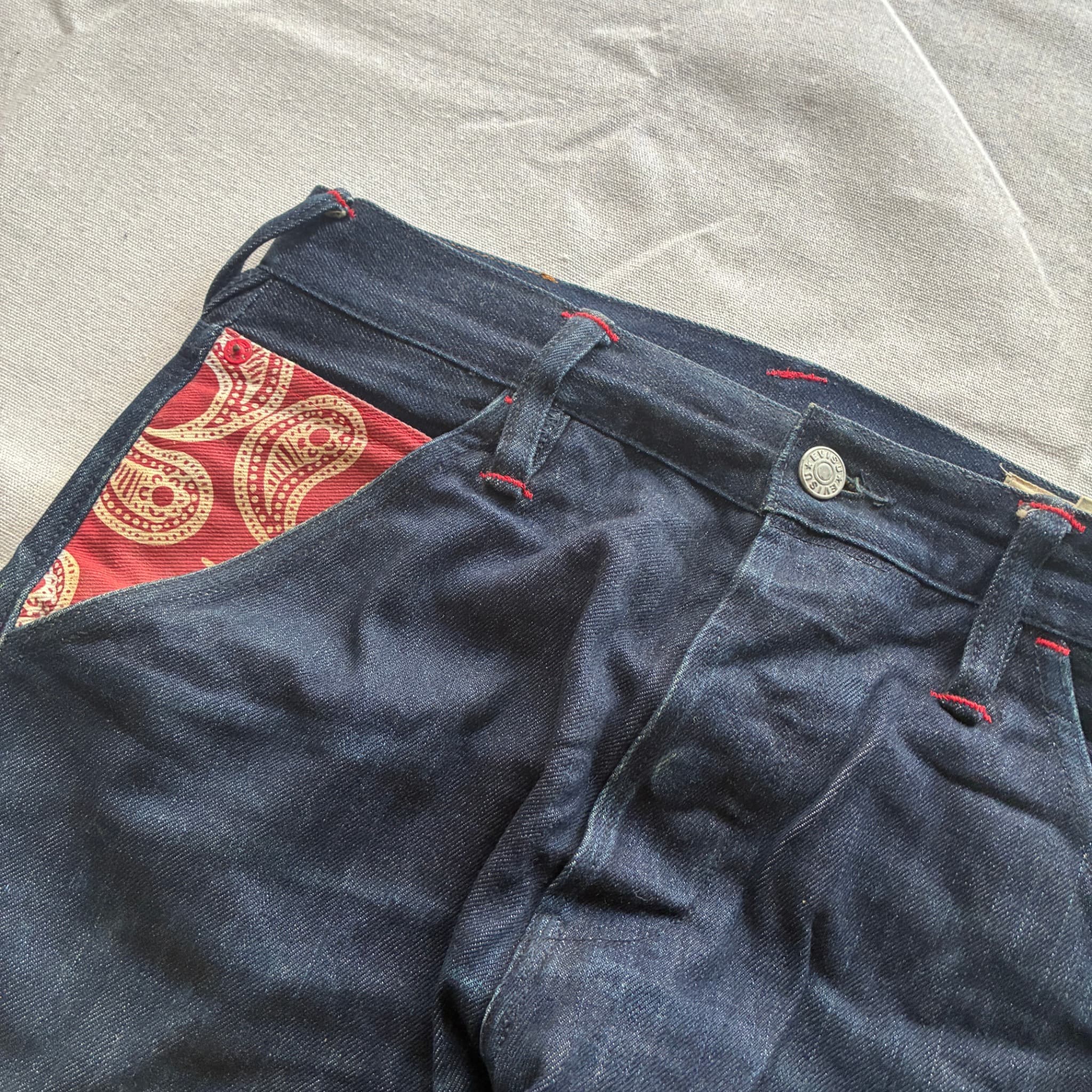 Evisu Raw Denim Jeans Dark Blue Paisley Pocket Detail Baggy Vintage 2000s — photo 4 of 8
