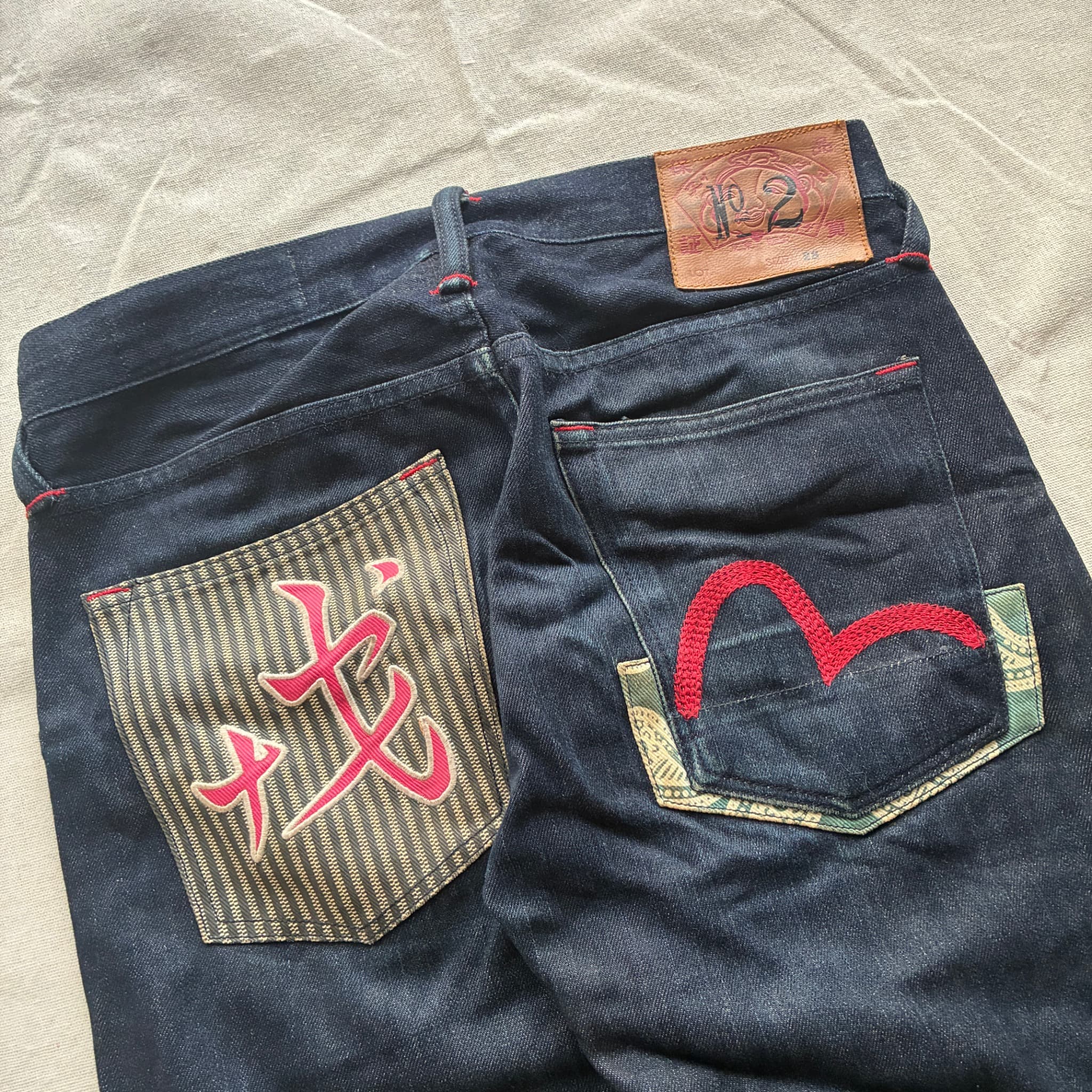 Evisu Raw Denim Jeans Dark Blue Paisley Pocket Detail Baggy Vintage 2000s — photo 6 of 8