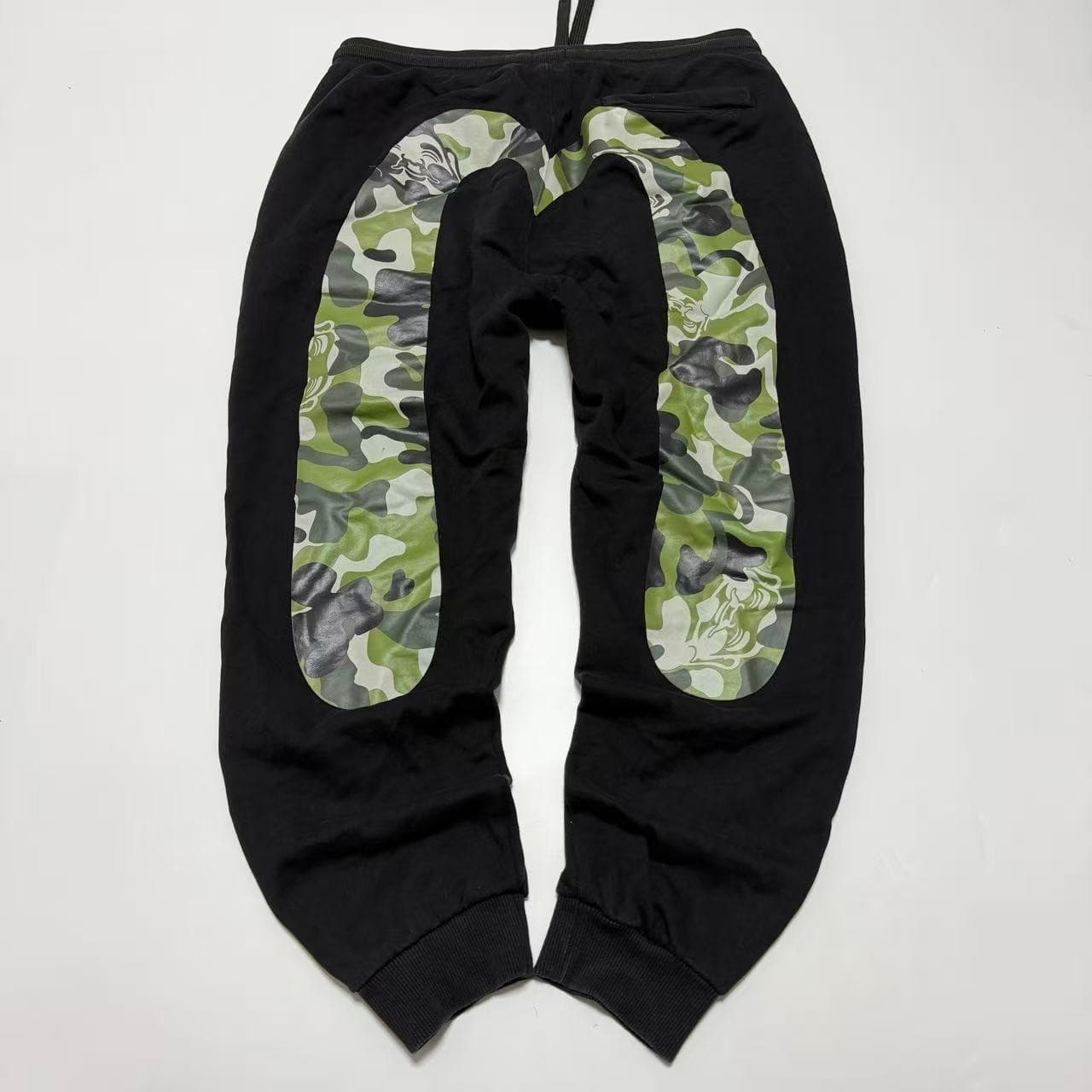 Evisu Unbeatable Black Jogger Sweatpants XL — photo 1 of 11