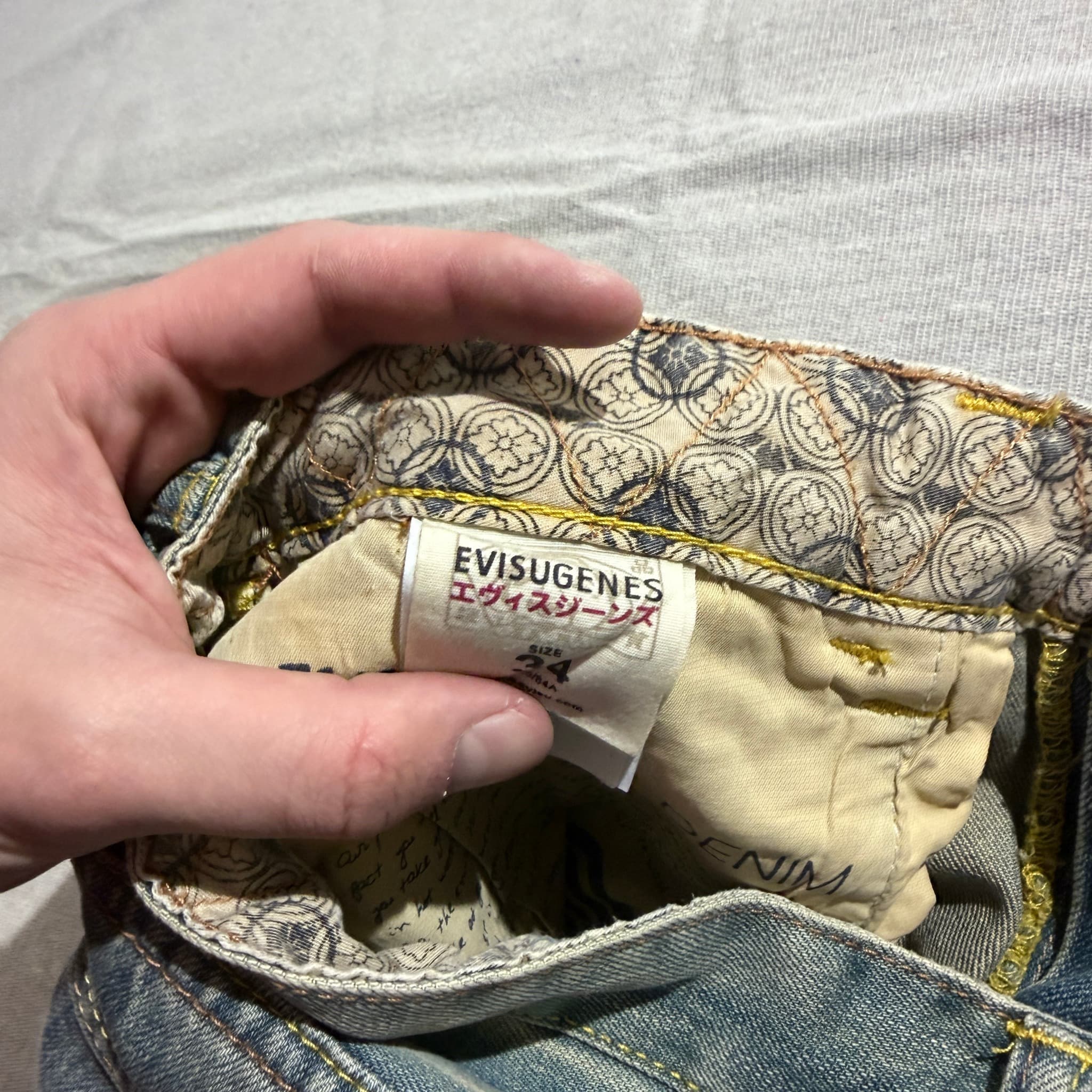 EVISUGENES Distressed Light Wash Jeans 34 — photo 9 of 12