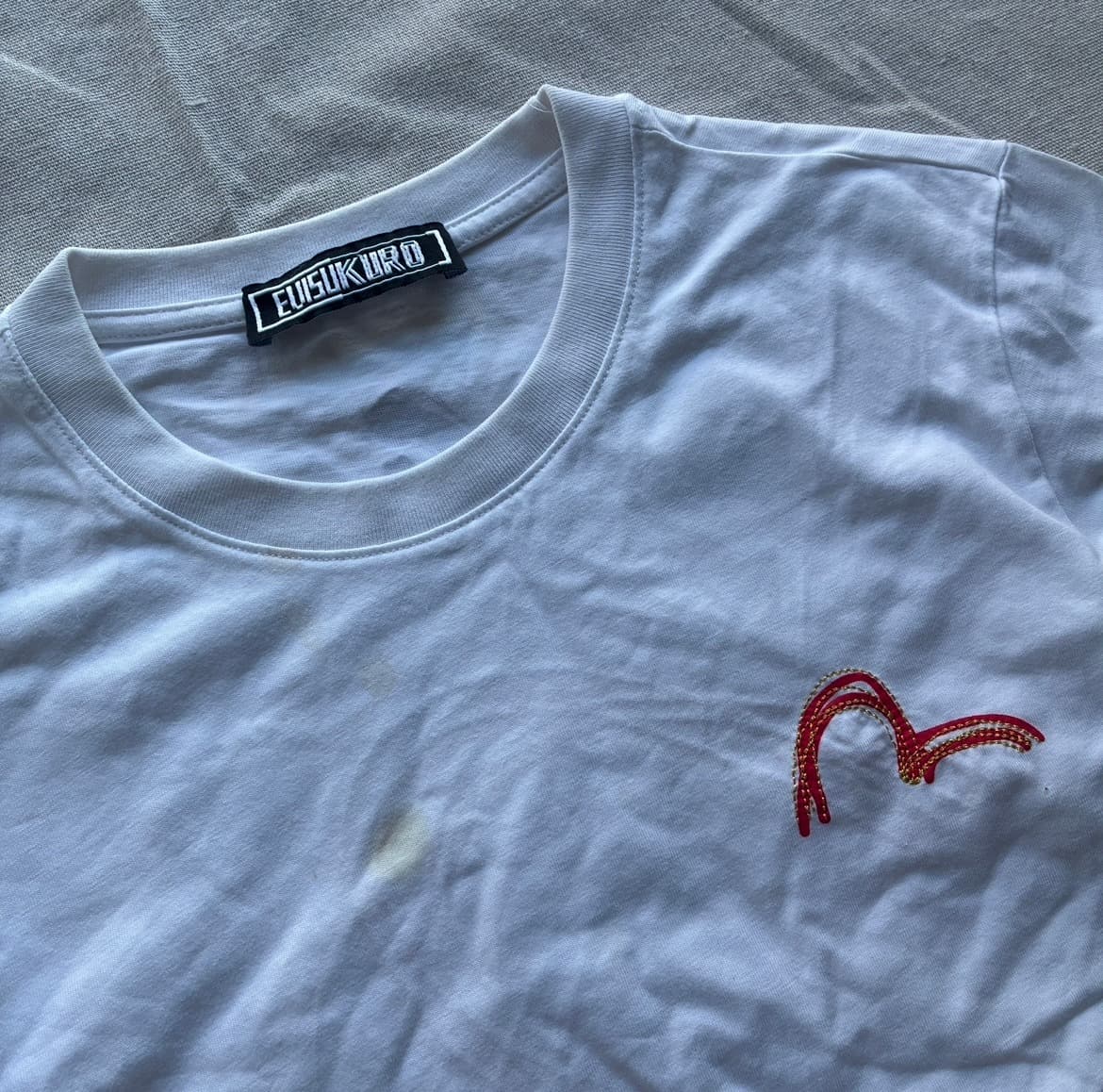 Evisukuro White T-Shirt With Red Seagull Logo — photo 2 of 5