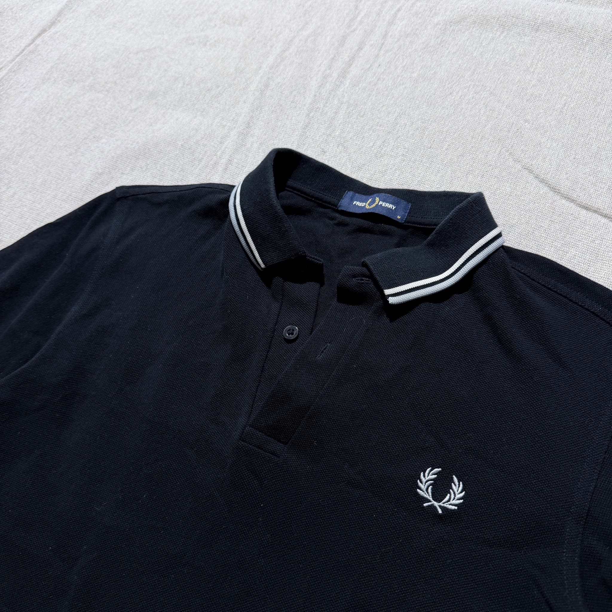 Fred Perry M3600 Twin Tipped Polo Shirt Black White Size M — photo 2 of 10