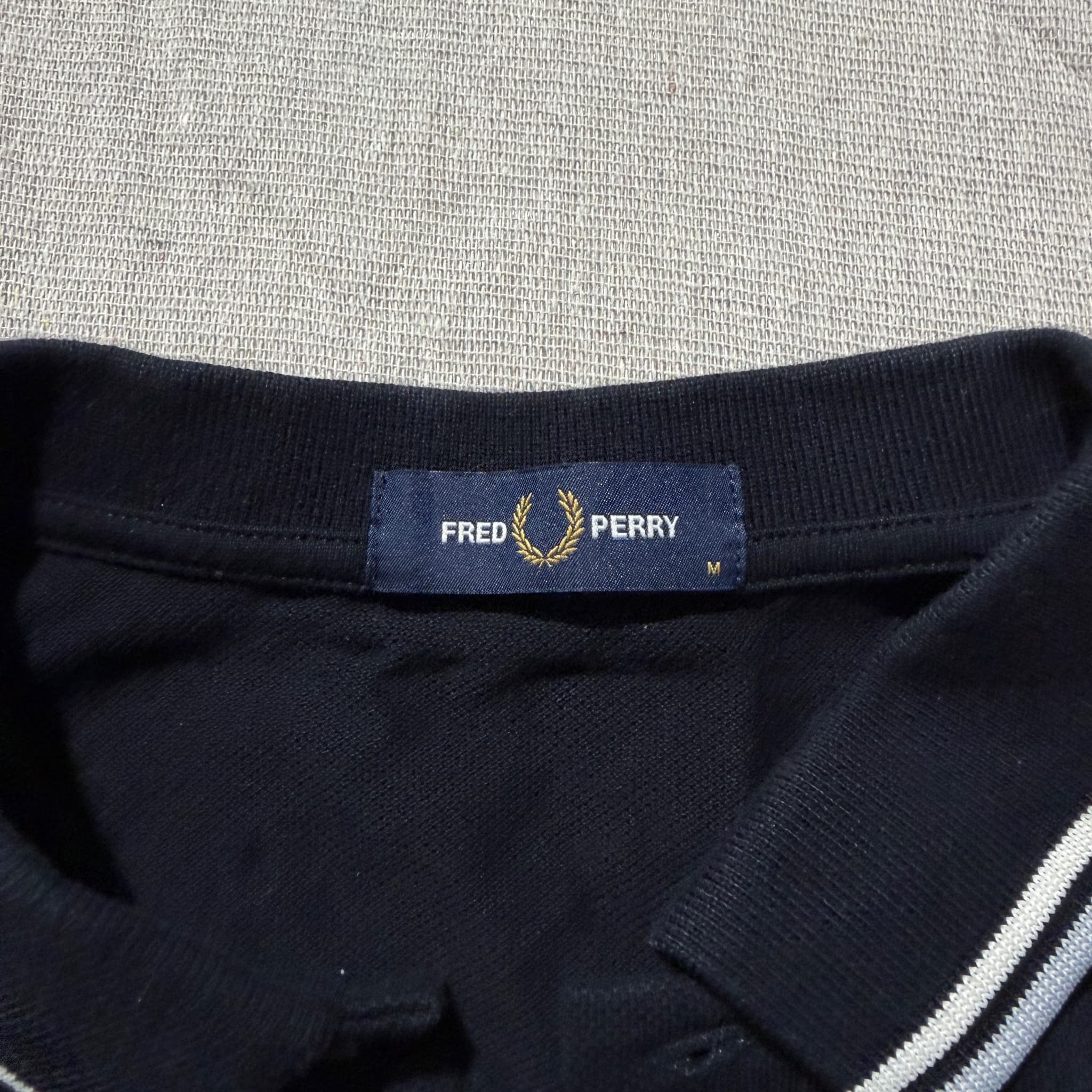 Fred Perry M3600 Twin Tipped Polo Shirt Black White Size M — photo 5 of 10