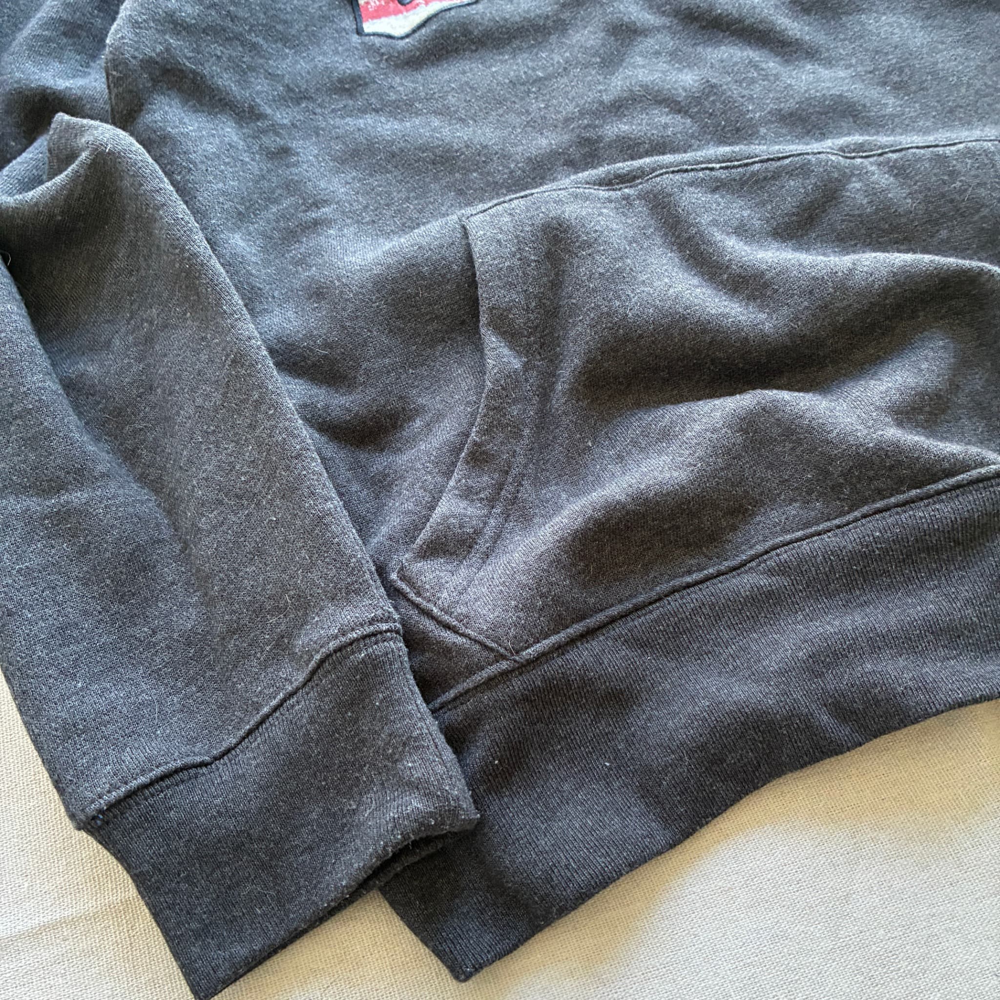 Gap Arch Logo Hoodie American Flag Print Grey XS — photo 2 of 6