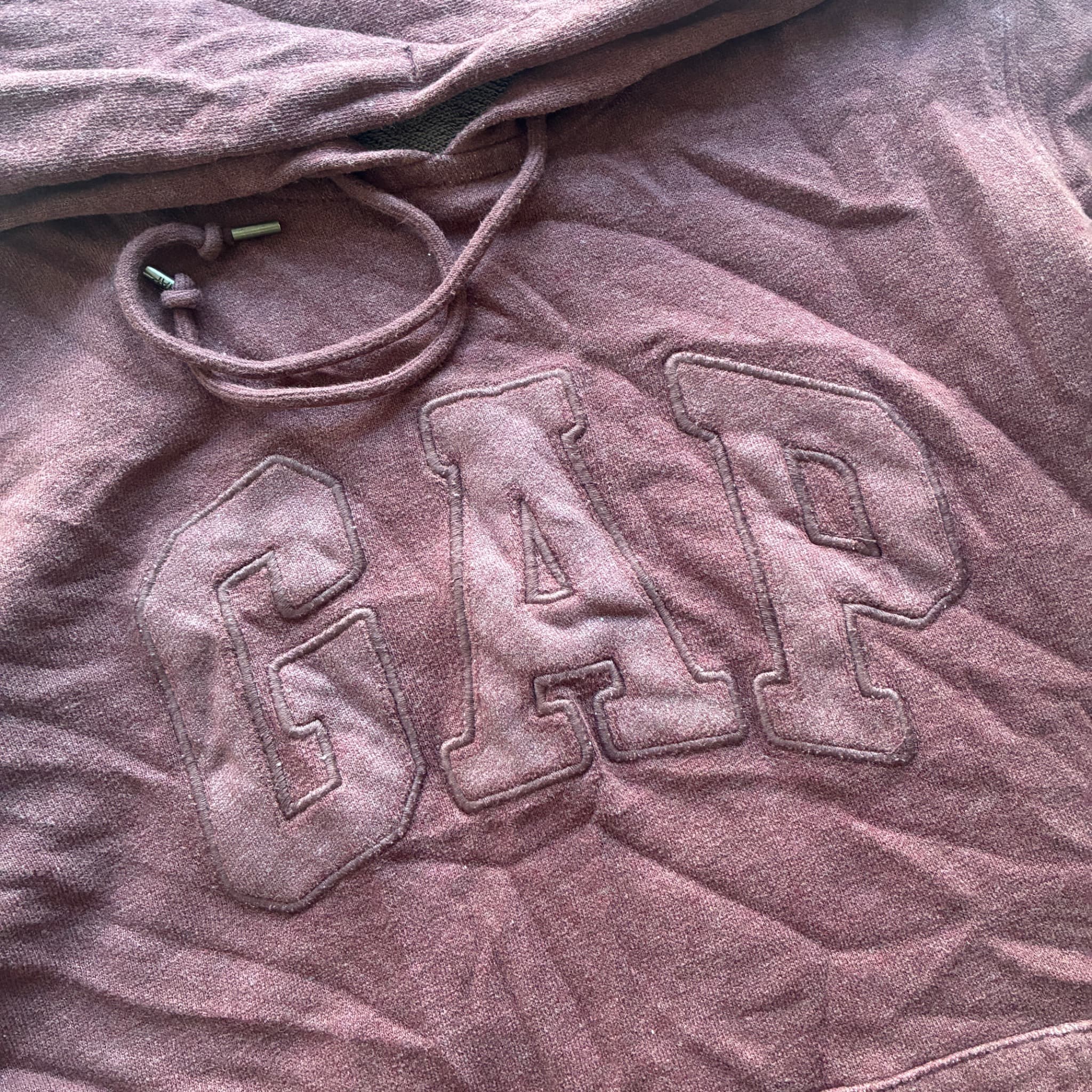 Gap Arch Logo Pullover Hoodie Maroon — photo 3 of 6