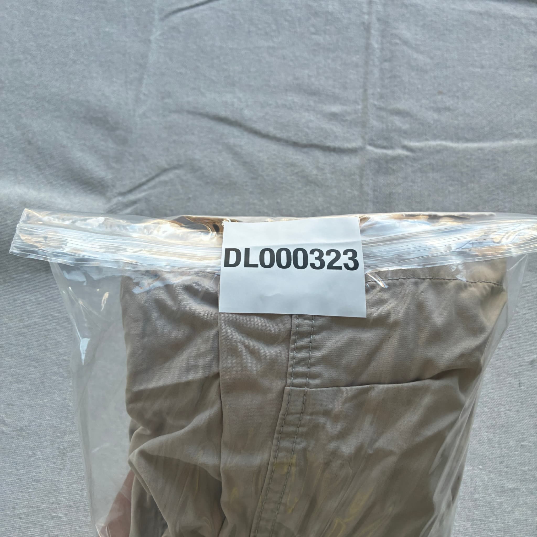 Gap Khaki Cargo Shorts Men's Size 34 — photo 8 of 8