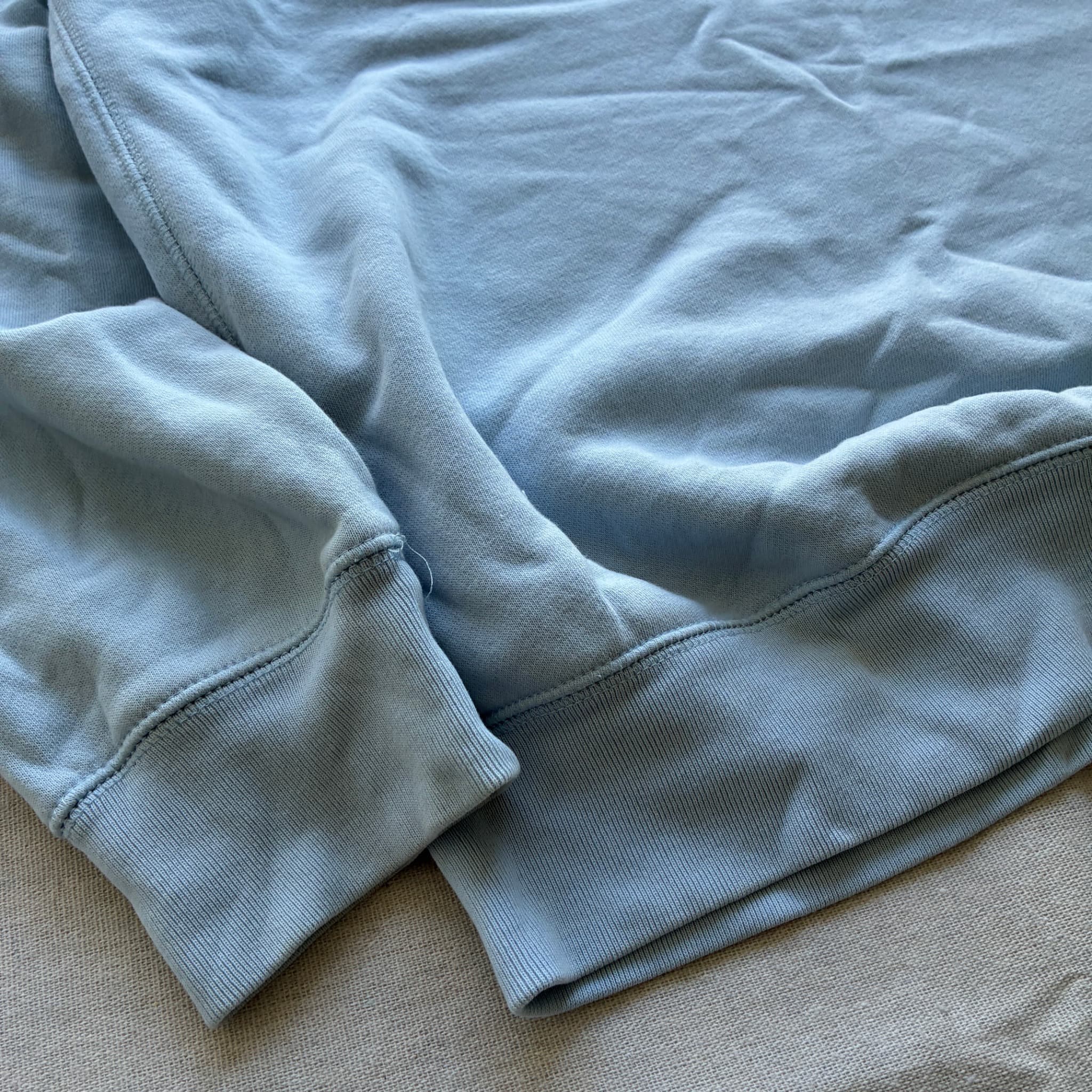 Gap Original Logo Crewneck Sweatshirt Light Blue — photo 2 of 6