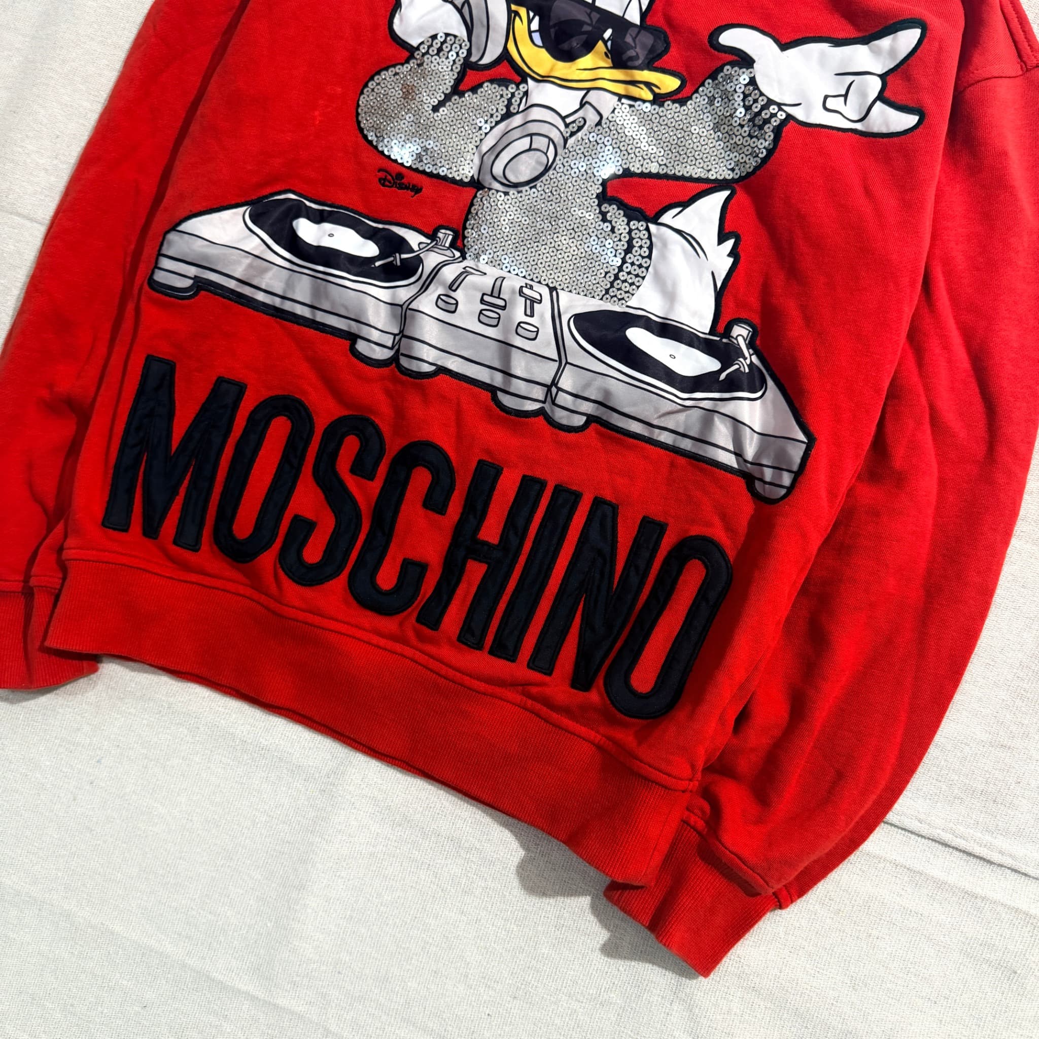 H&MOSCHINO x Disney Donald Duck Sequin Sweatshirt — photo 2 of 7