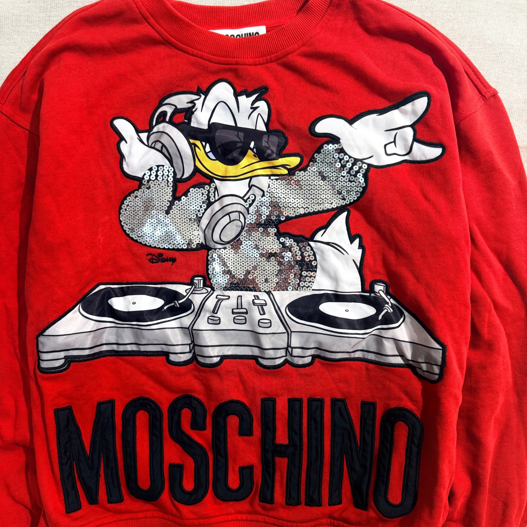 H&MOSCHINO x Disney Donald Duck Sequin Sweatshirt — photo 3 of 7