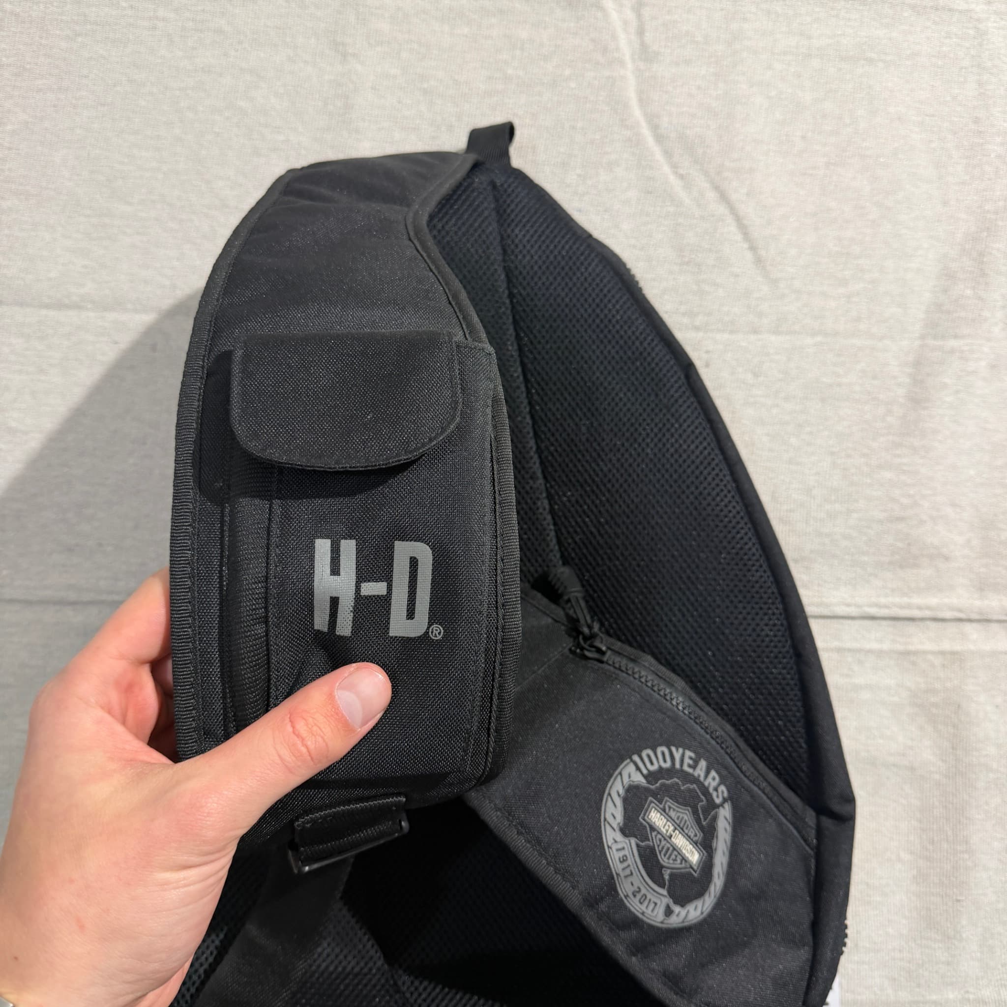 Harley-Davidson 115th Anniversary Sling Backpack Black — photo 5 of 7