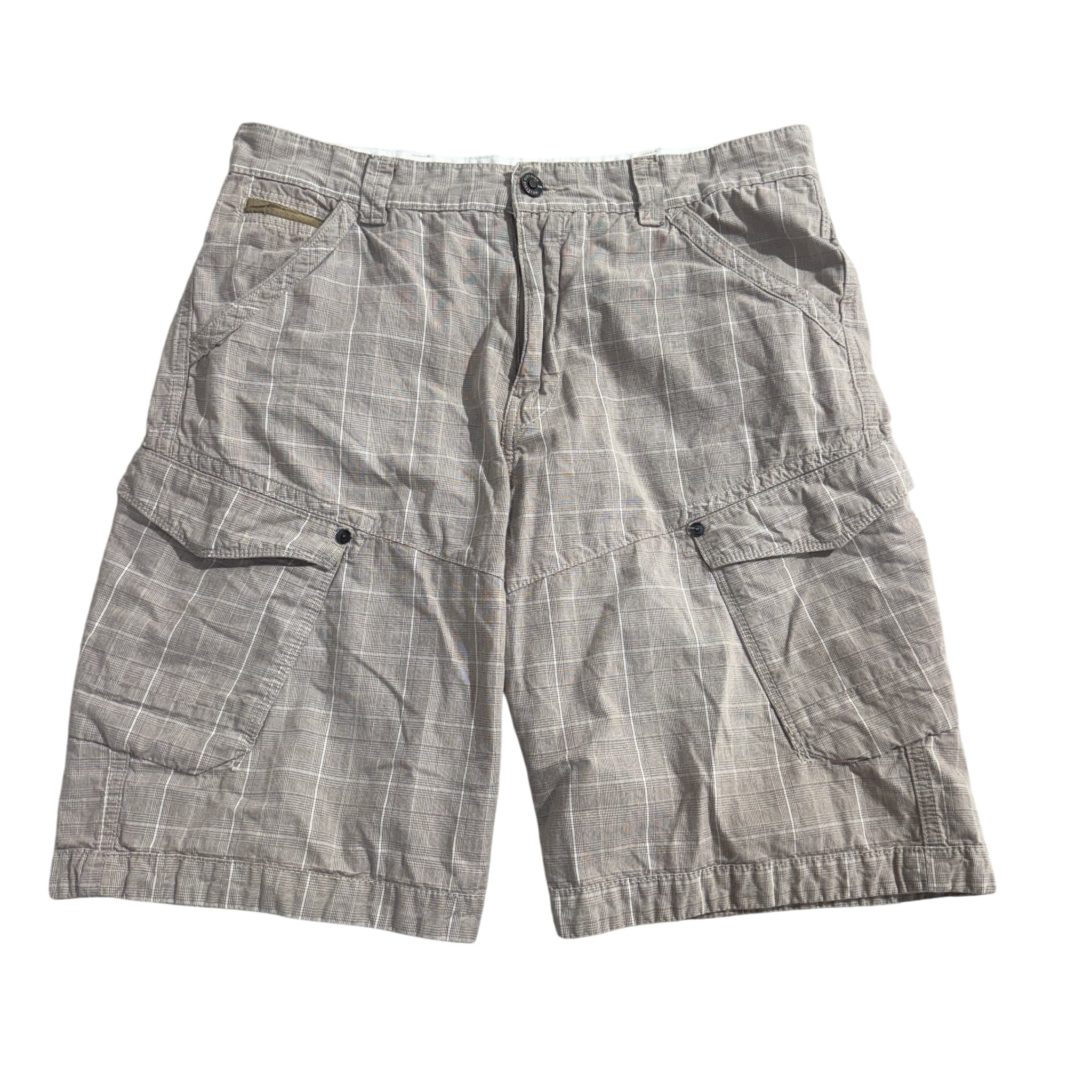 Industrie Plaid Cargo Shorts Size 34 — photo 1 of 6