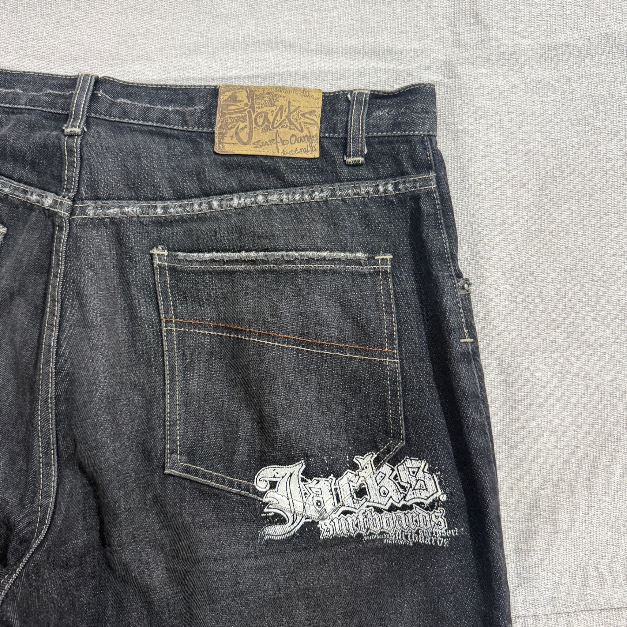 Jacks Surfboards Australia Surfboards Australia Black Distressed Denim Cargo Shorts Size 34 — photo 4 of 6