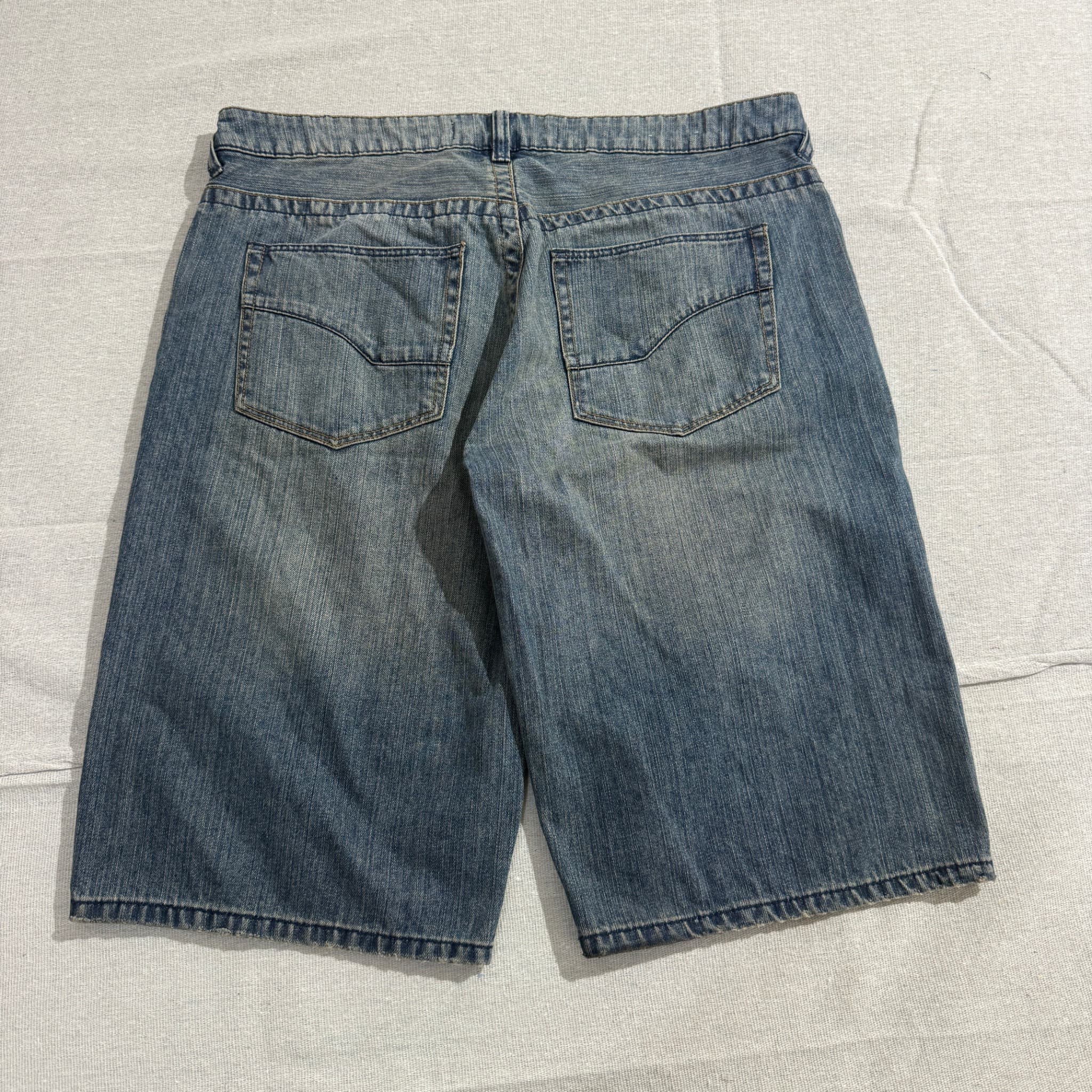 Jay Jays Men's Dark Acid Wash Denim Shorts Size 38 — photo 5 of 6