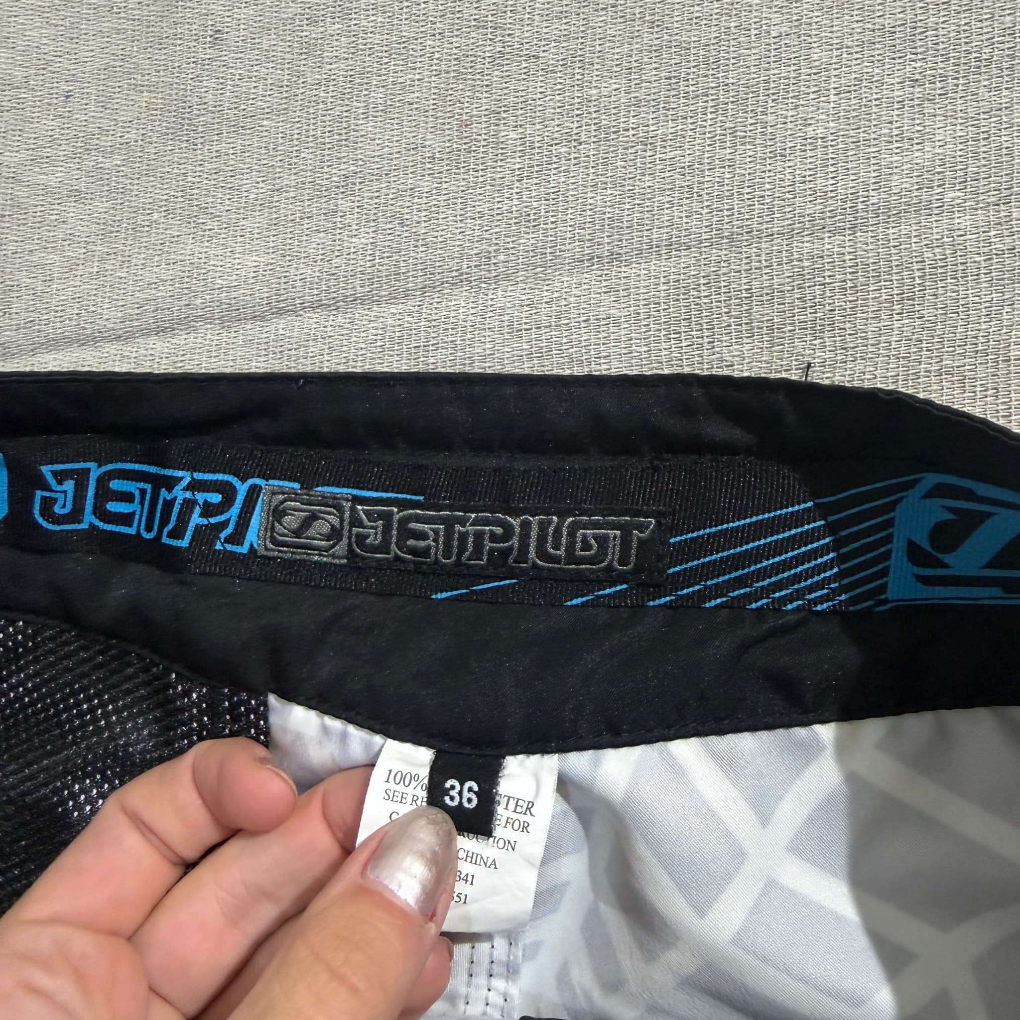 Jetpilot Men's Black & Yellow Boardshorts Size 36 — photo 4 of 6