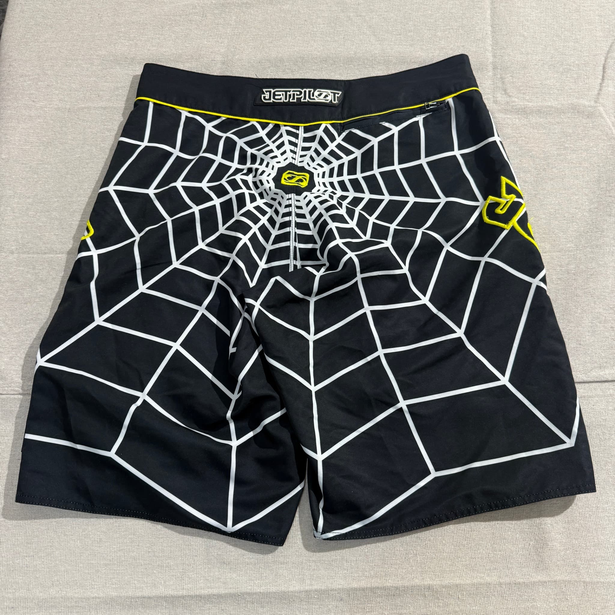 Jetpilot Men's Black & Yellow Boardshorts Size 36 — photo 5 of 6