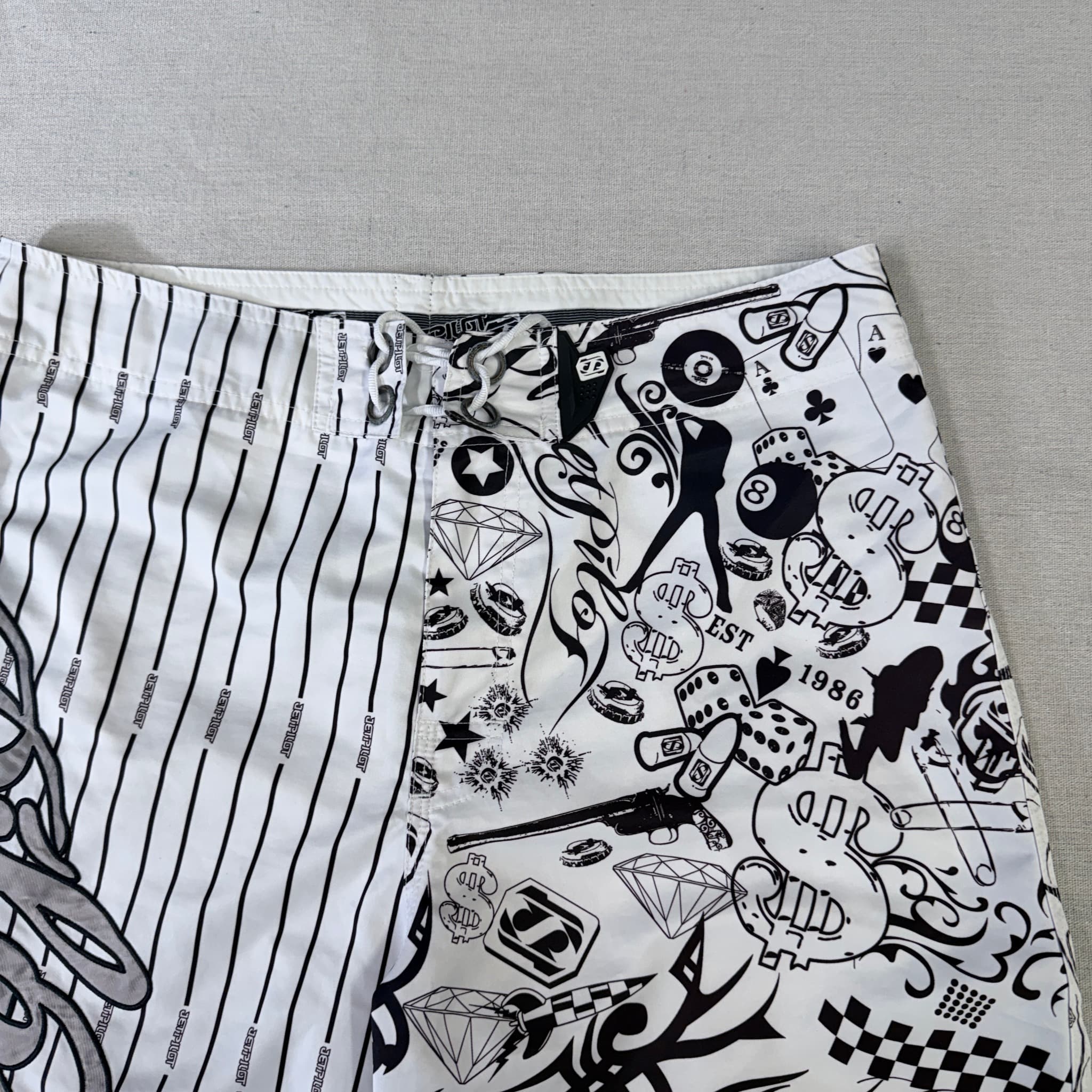 Jetpilot Men's Split Print Boardshorts Black White Graphic Size 34 — photo 4 of 12