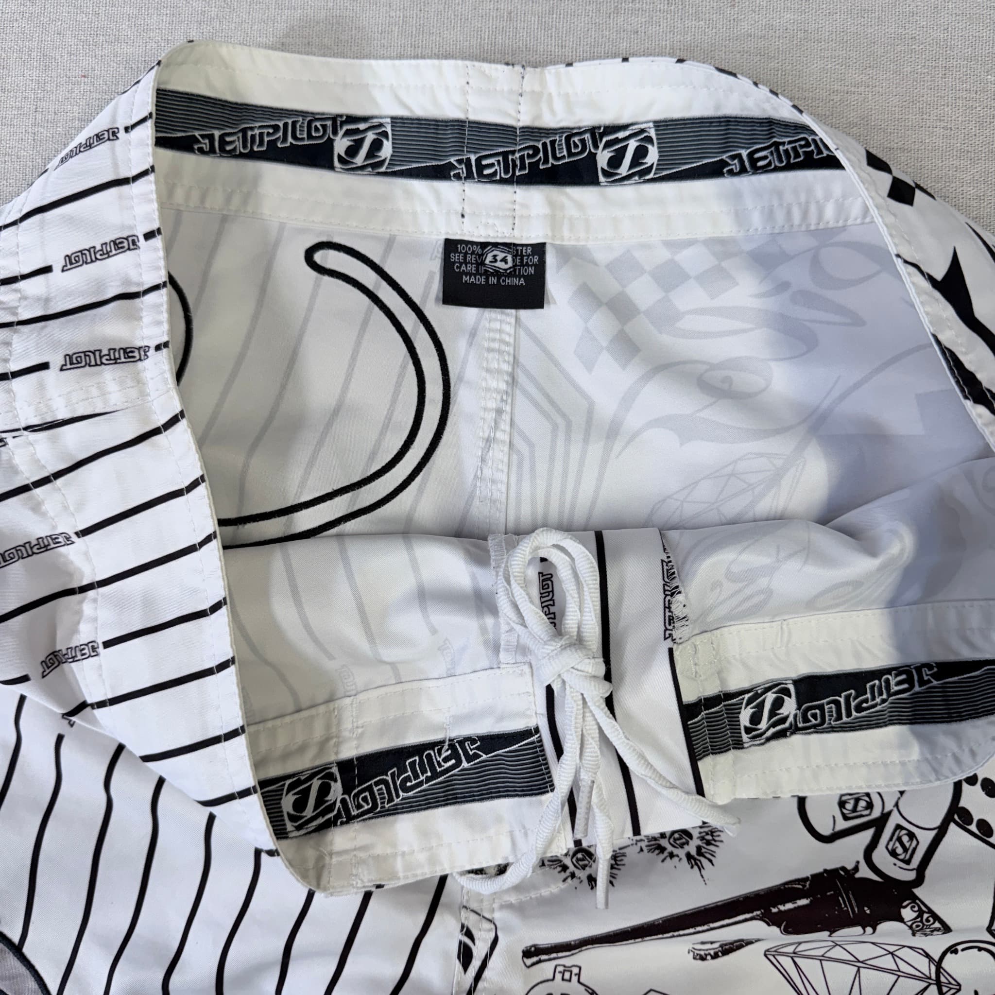 Jetpilot Men's Split Print Boardshorts Black White Graphic Size 34 — photo 5 of 12