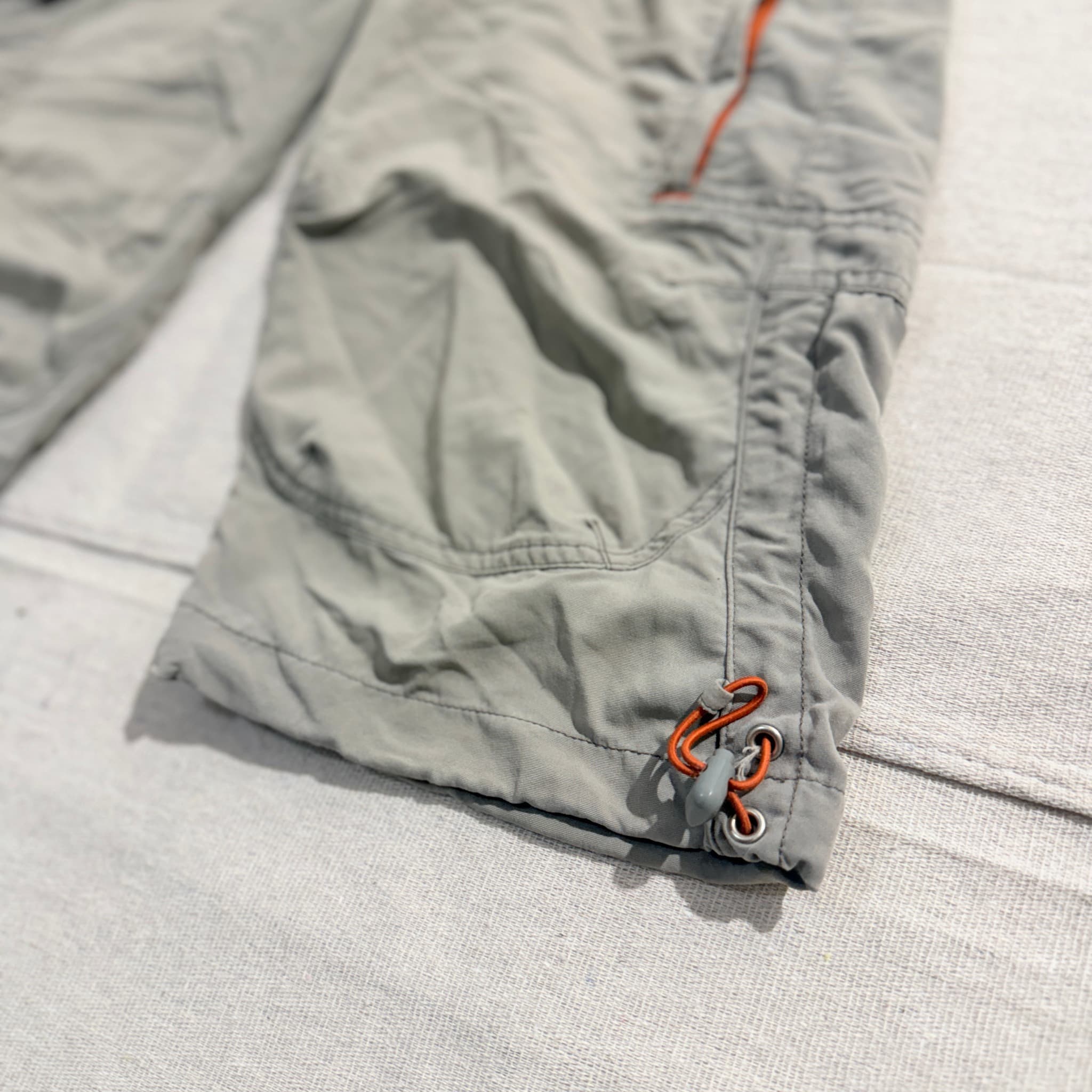 Kailas Grey Cargo Capri Shorts — photo 2 of 8