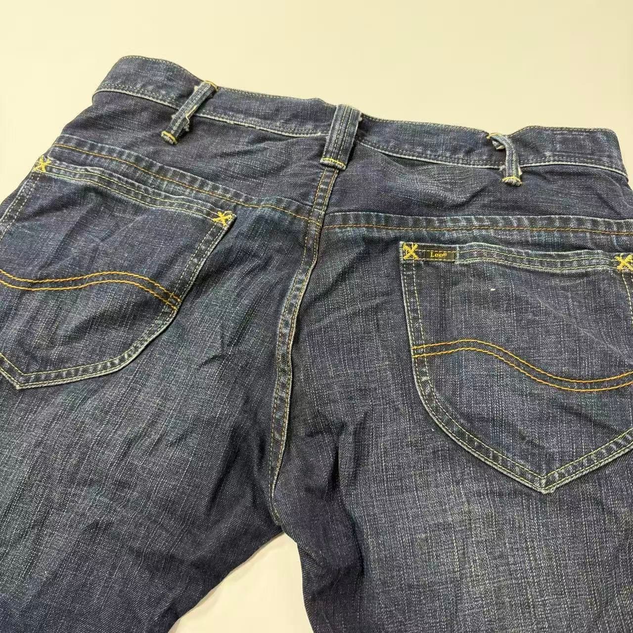 Lee Men's Dark Wash Distressed Regular Fit Jeans — photo 9 of 10