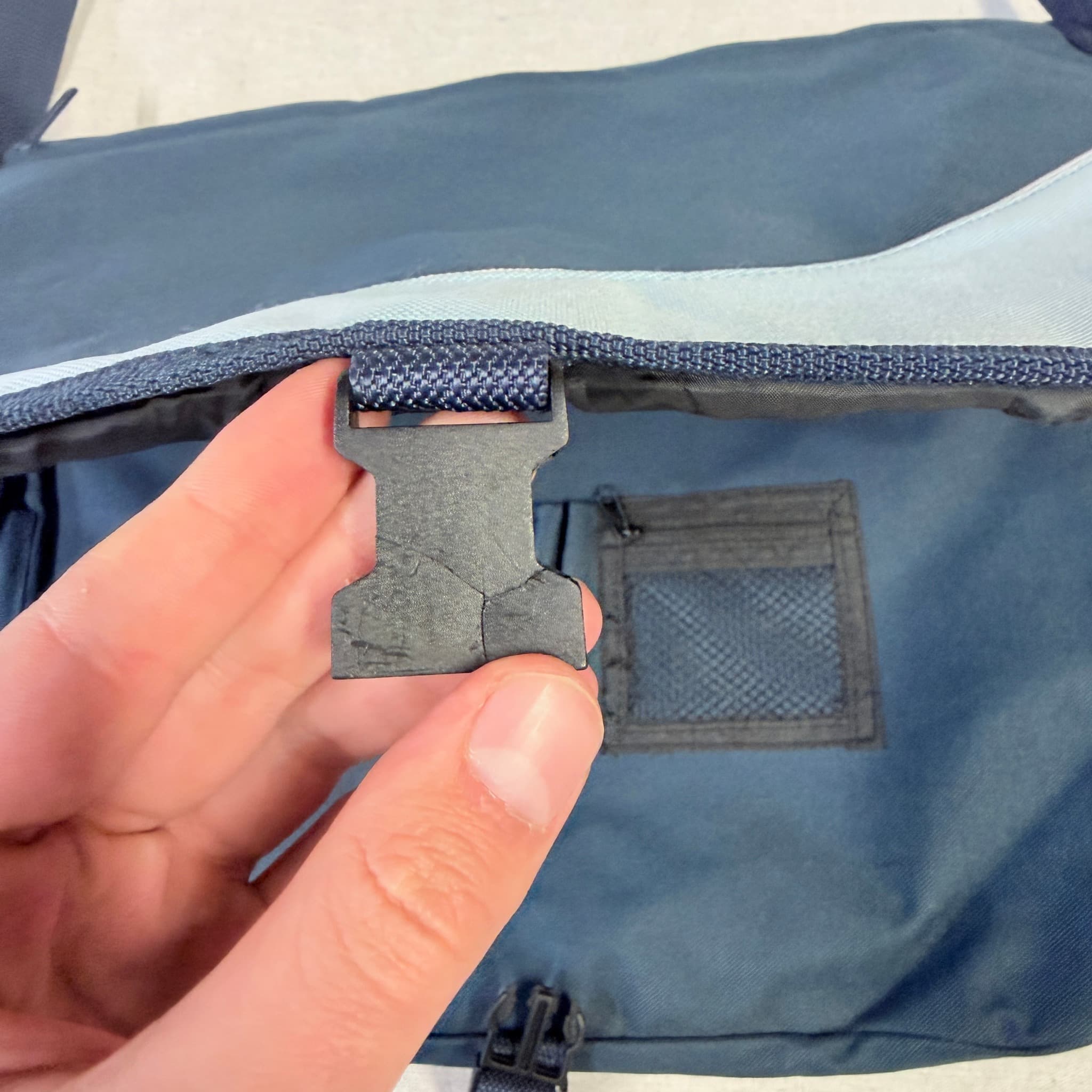 Legend Messenger Bag Navy Blue With Light Blue Accent Shoulder Bag — photo 3 of 8