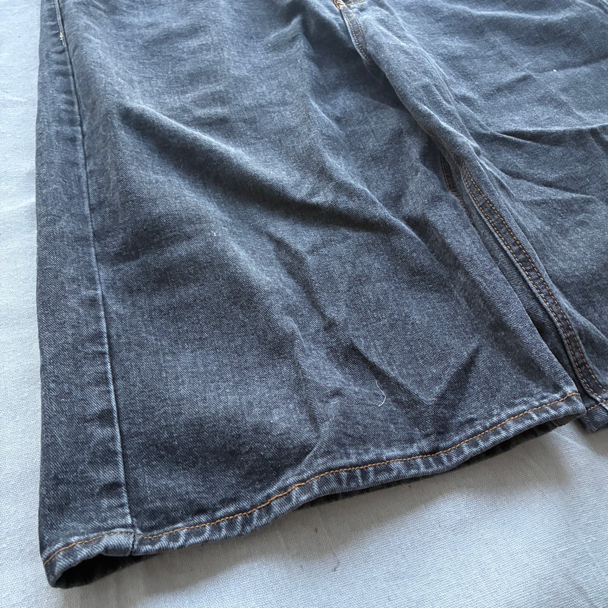 Levi's 501 Acid Wash Denim Shorts Baggy Vintage 2000s Release Size 36 — photo 2 of 6