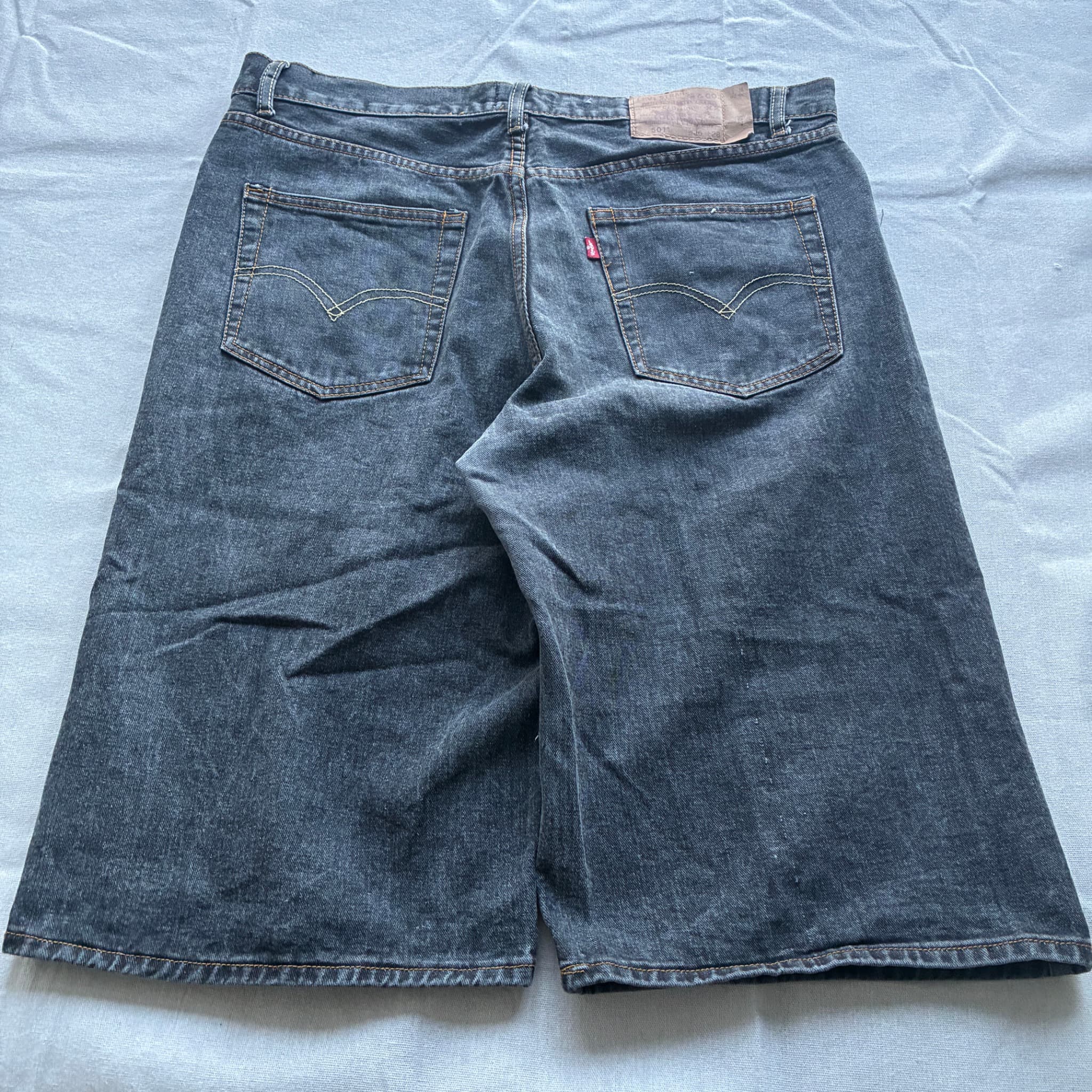 Levi's 501 Acid Wash Denim Shorts Baggy Vintage 2000s Release Size 36 — photo 4 of 6