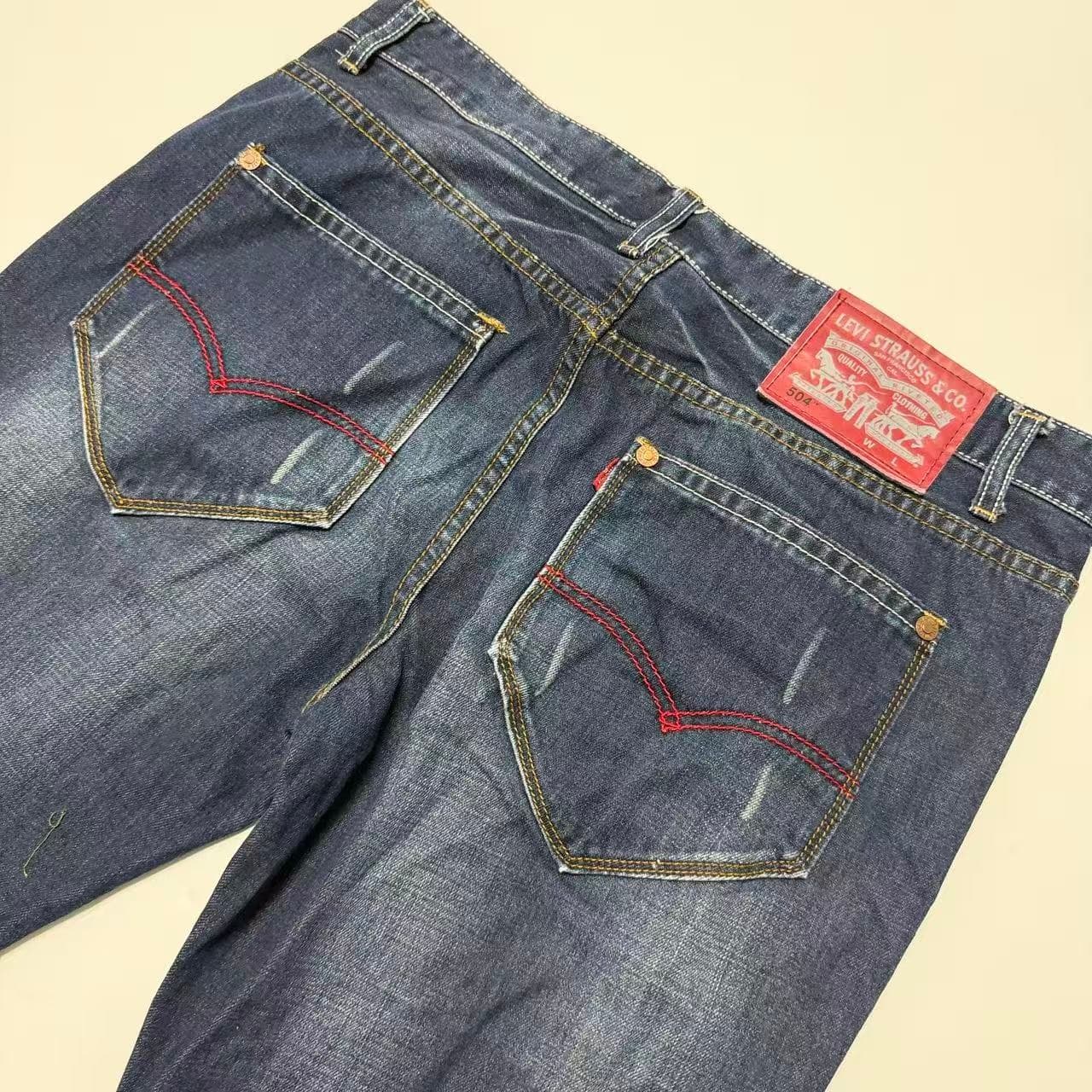 Levi's Men's Dark Wash Denim Jeans W36 L34 — photo 4 of 9