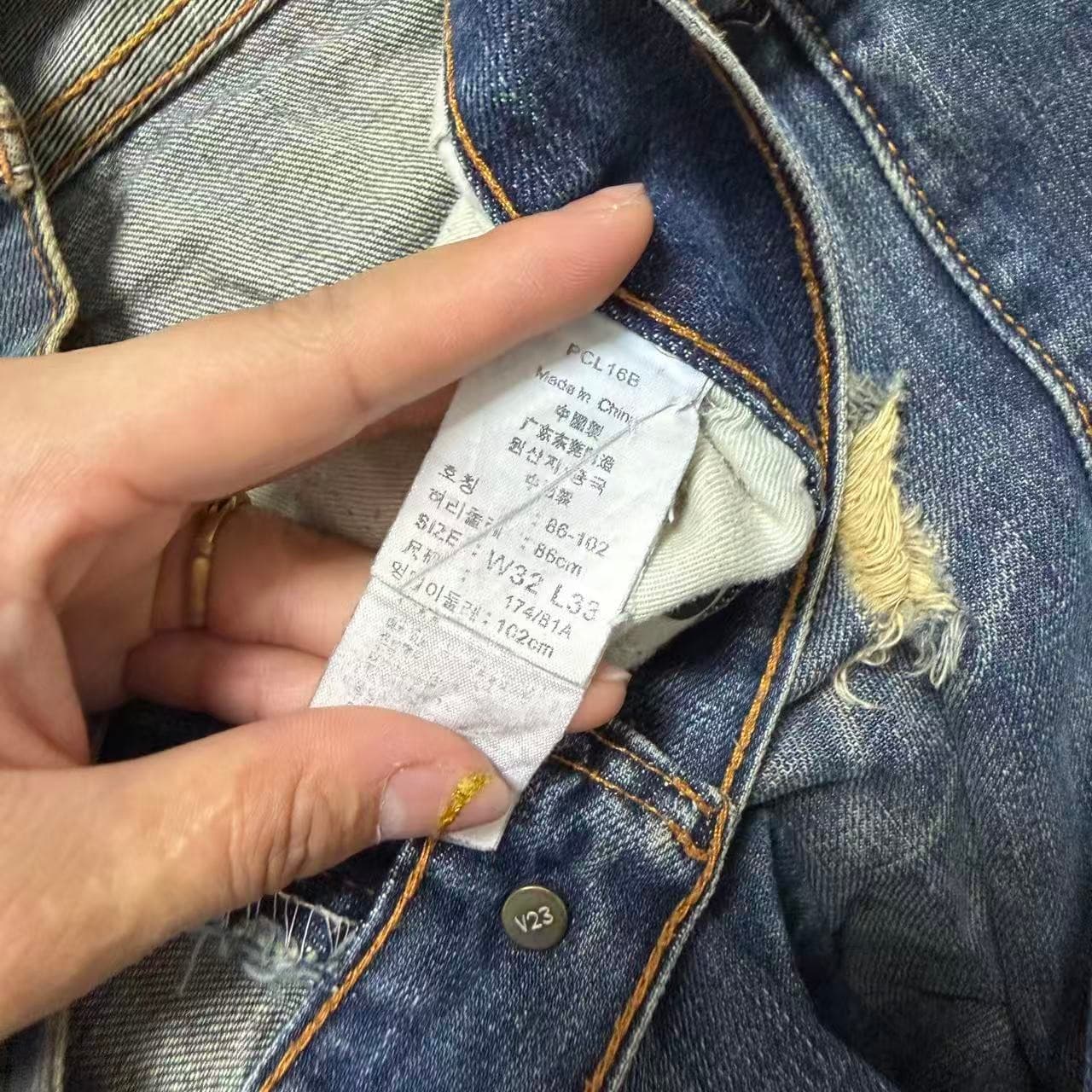 Levi's Men's Distressed Blue Denim Jeans W32 L33 — photo 2 of 10