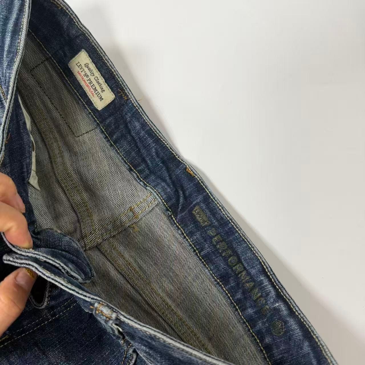 Levi's Premium Women's Blue Acid Wash Denim Jeans — photo 7 of 10