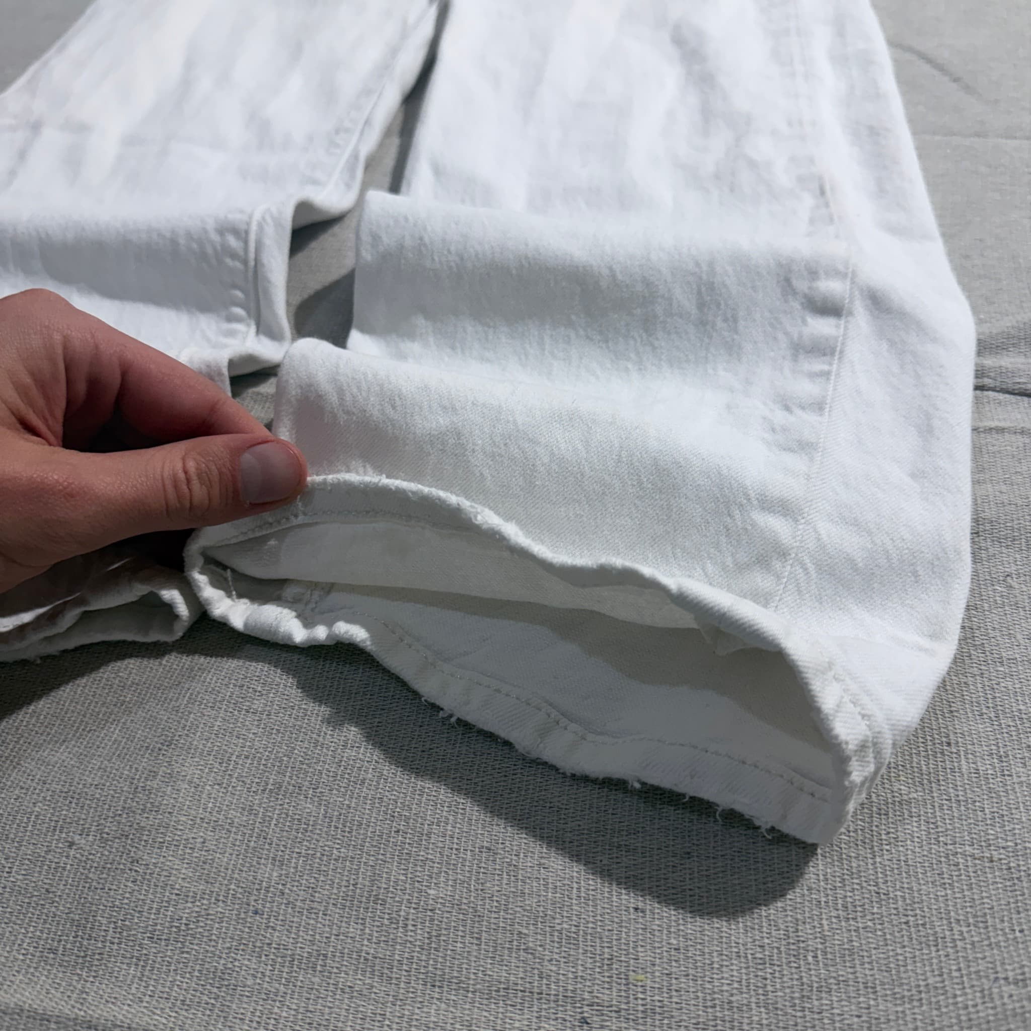 Levi's Ribcage Straight Ankle Jeans White Size 27 — photo 2 of 7