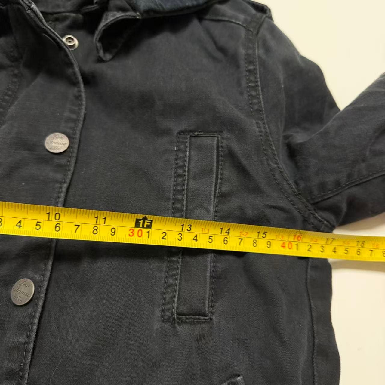 Levi's Women's Hooded Utility Field Jacket Black — photo 3 of 6