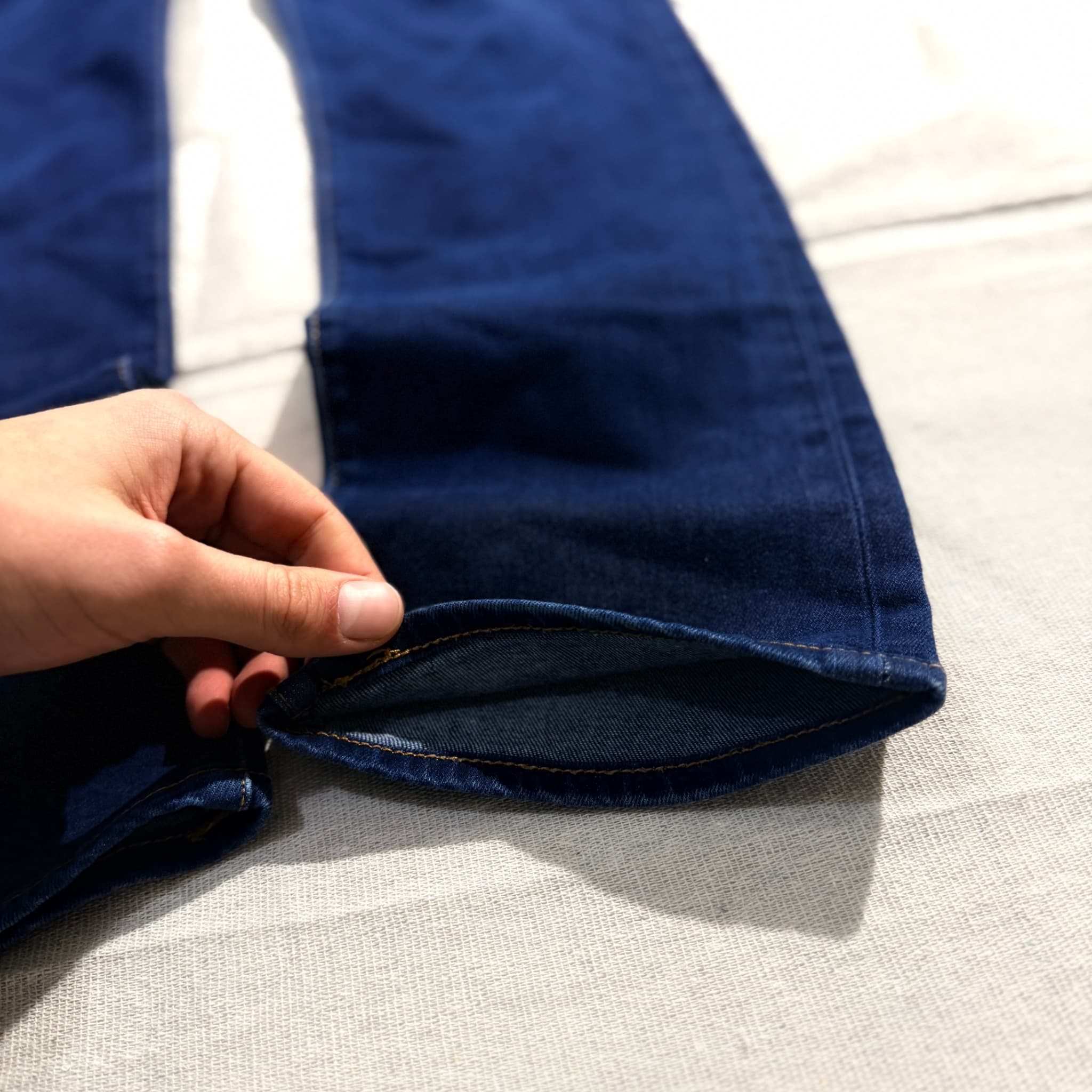 Levi Strauss & Co.. 312 Shaping Slim Jeans — photo 2 of 7