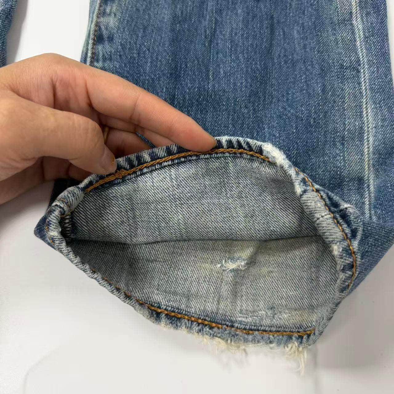 Levi Strauss & Co. 501 Original Fit Jeans Blue Denim W30 L33 — photo 10 of 11