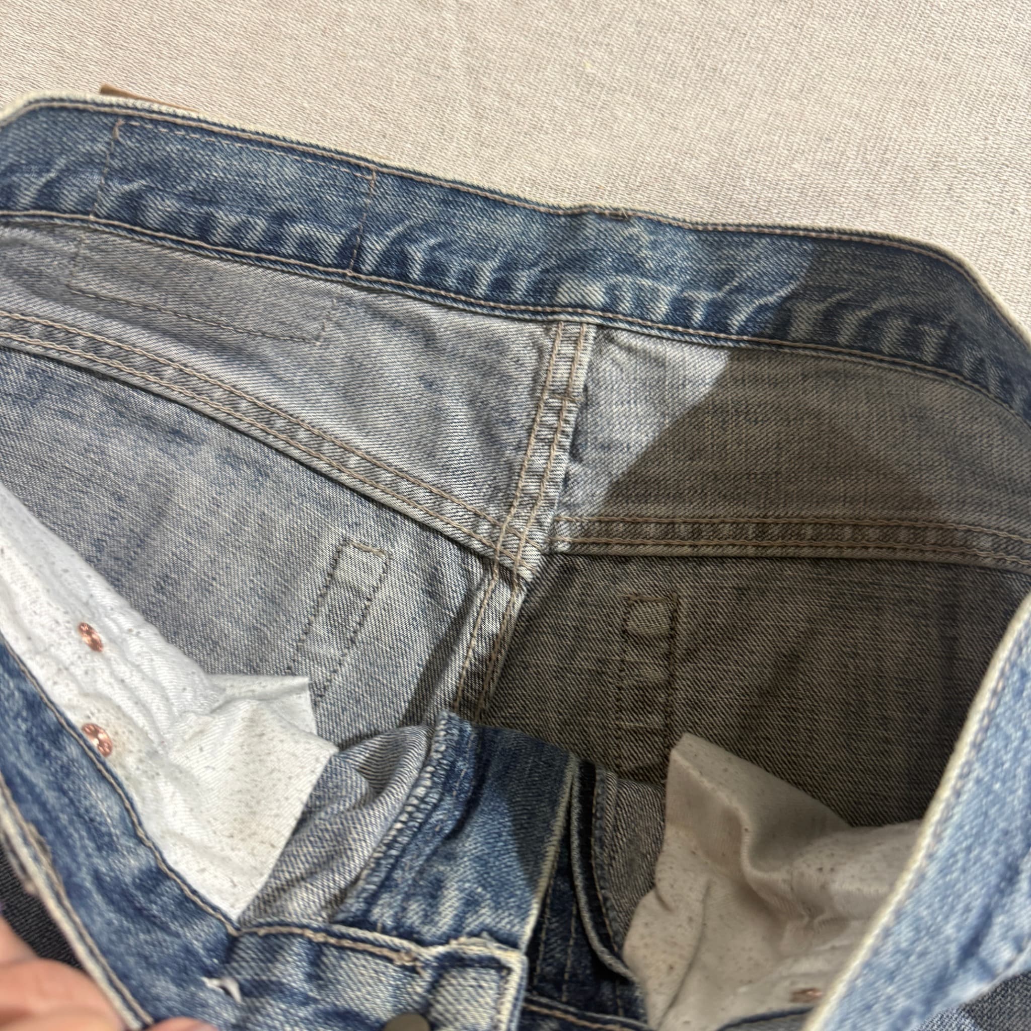 LEVI STRAUSS & CO. 552 Relaxed Fit Denim Shorts Blue Size 31 — photo 5 of 7
