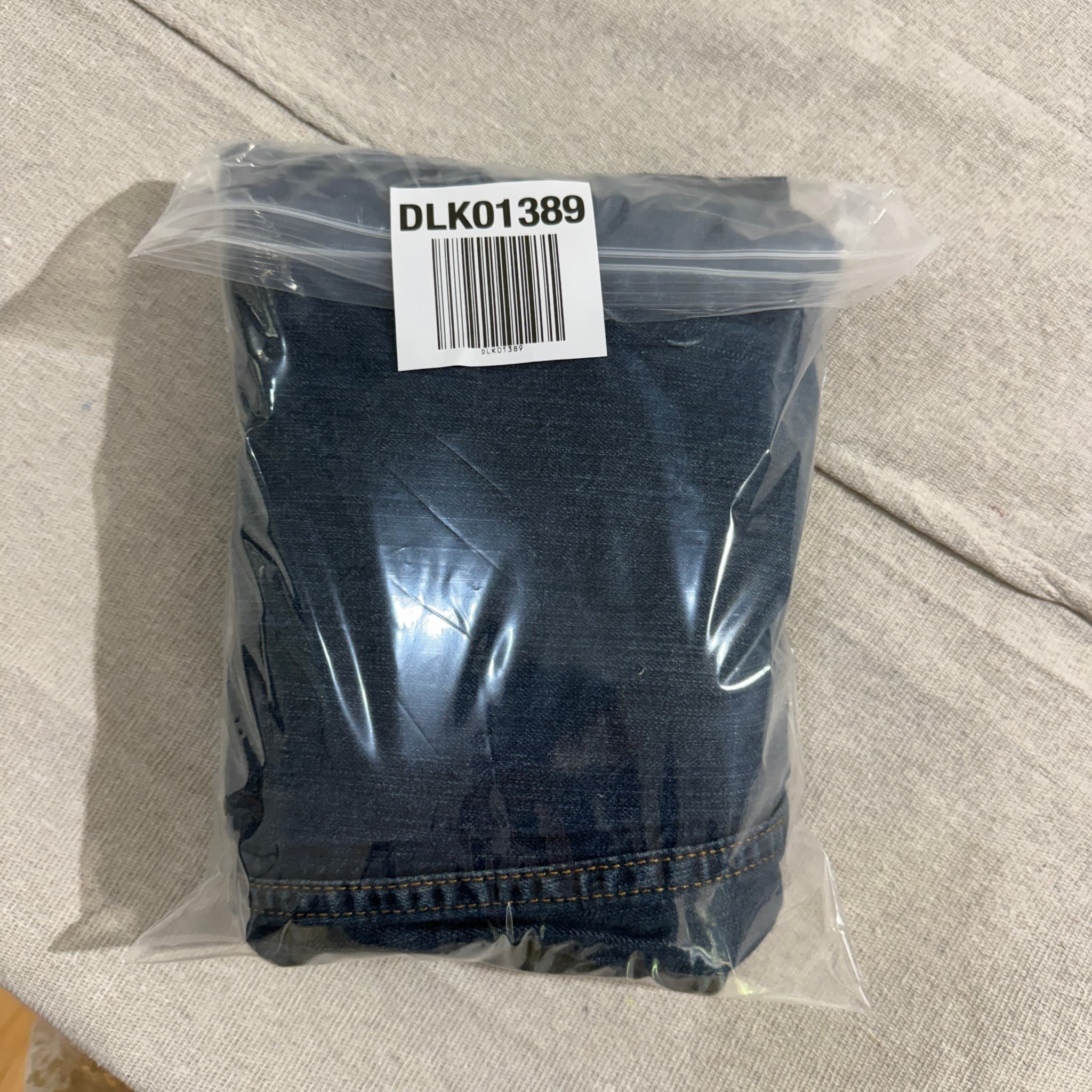 Levi Strauss & Co. 559 Relaxed Straight Fit Jeans Blue — photo 9 of 9