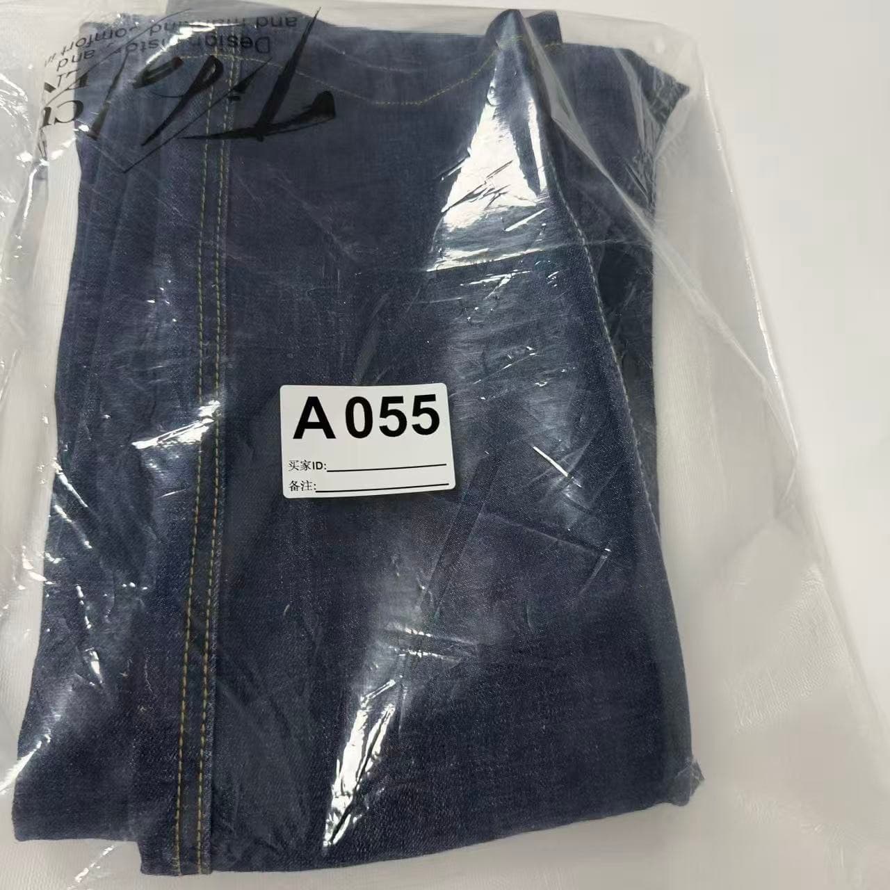 Levi Strauss & Co Dark Wash Distressed Denim Jeans — photo 11 of 11