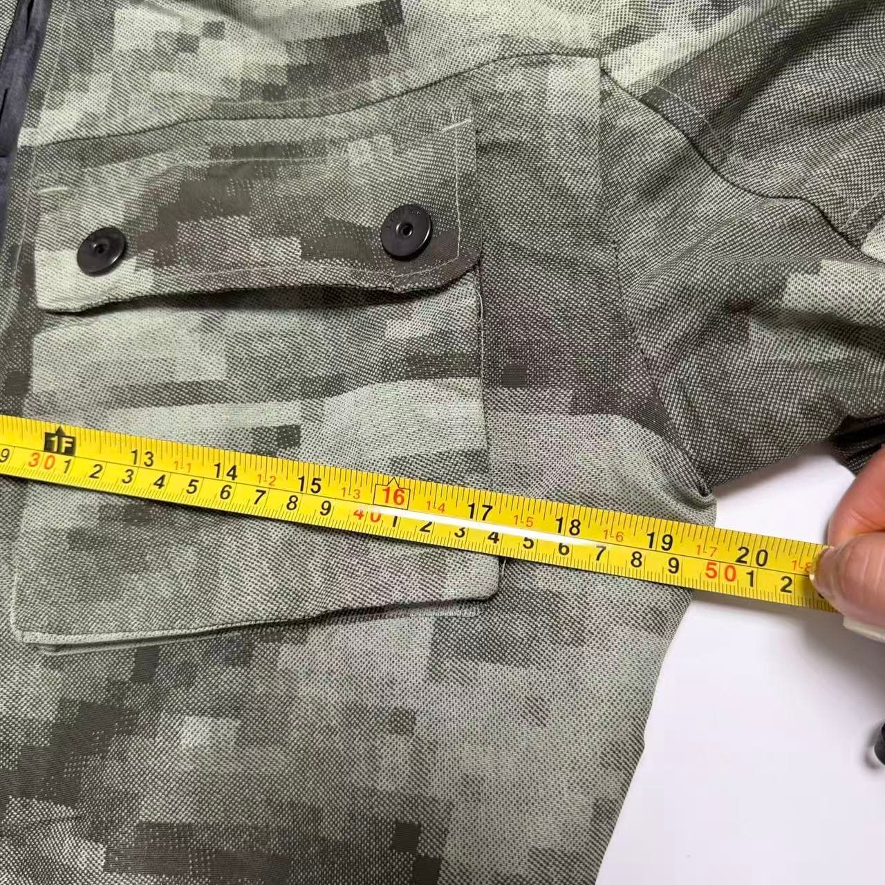 LEVI STRAUSS & CO. Digital Camo Field Jacket Size M — photo 4 of 7