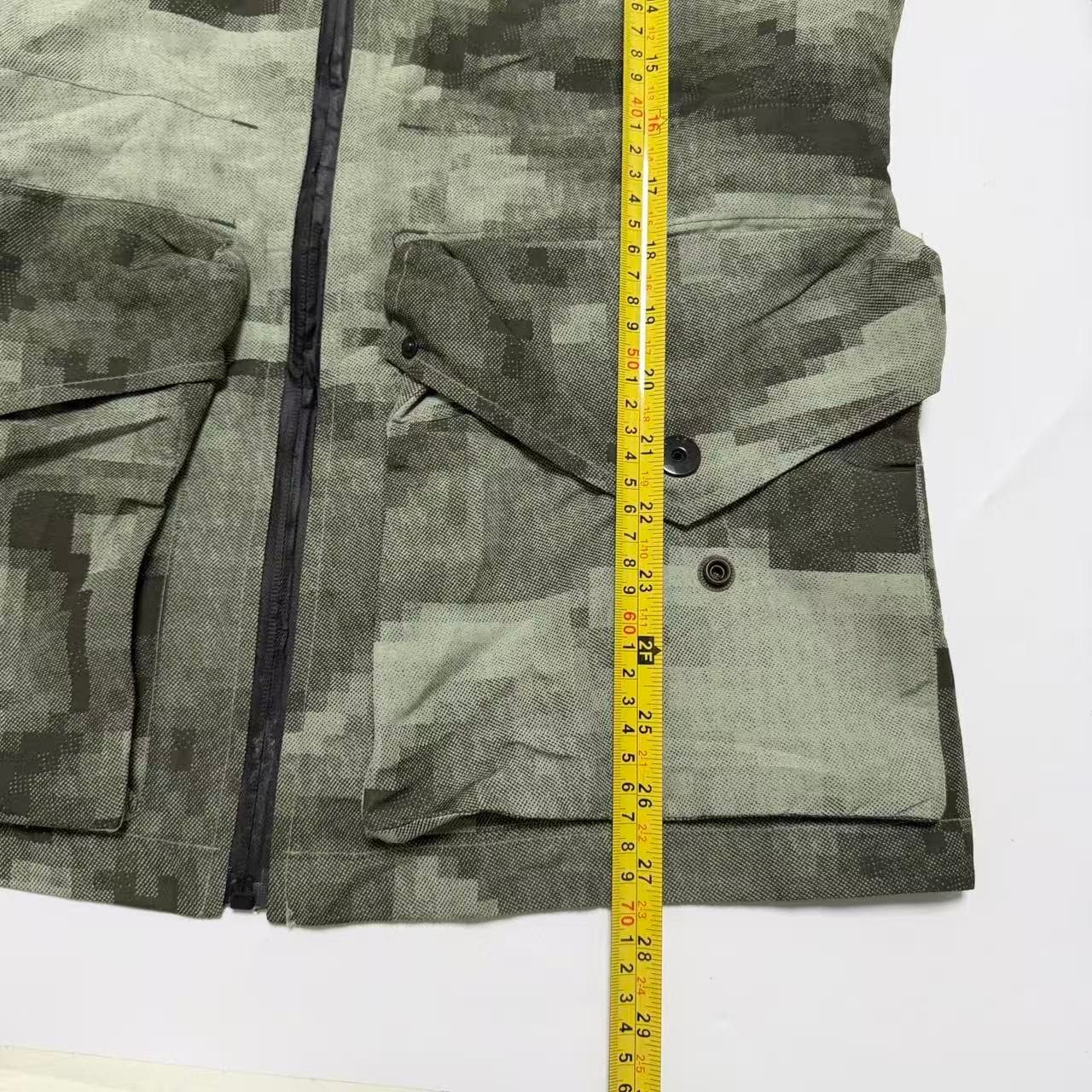 LEVI STRAUSS & CO. Digital Camo Field Jacket Size M — photo 5 of 7