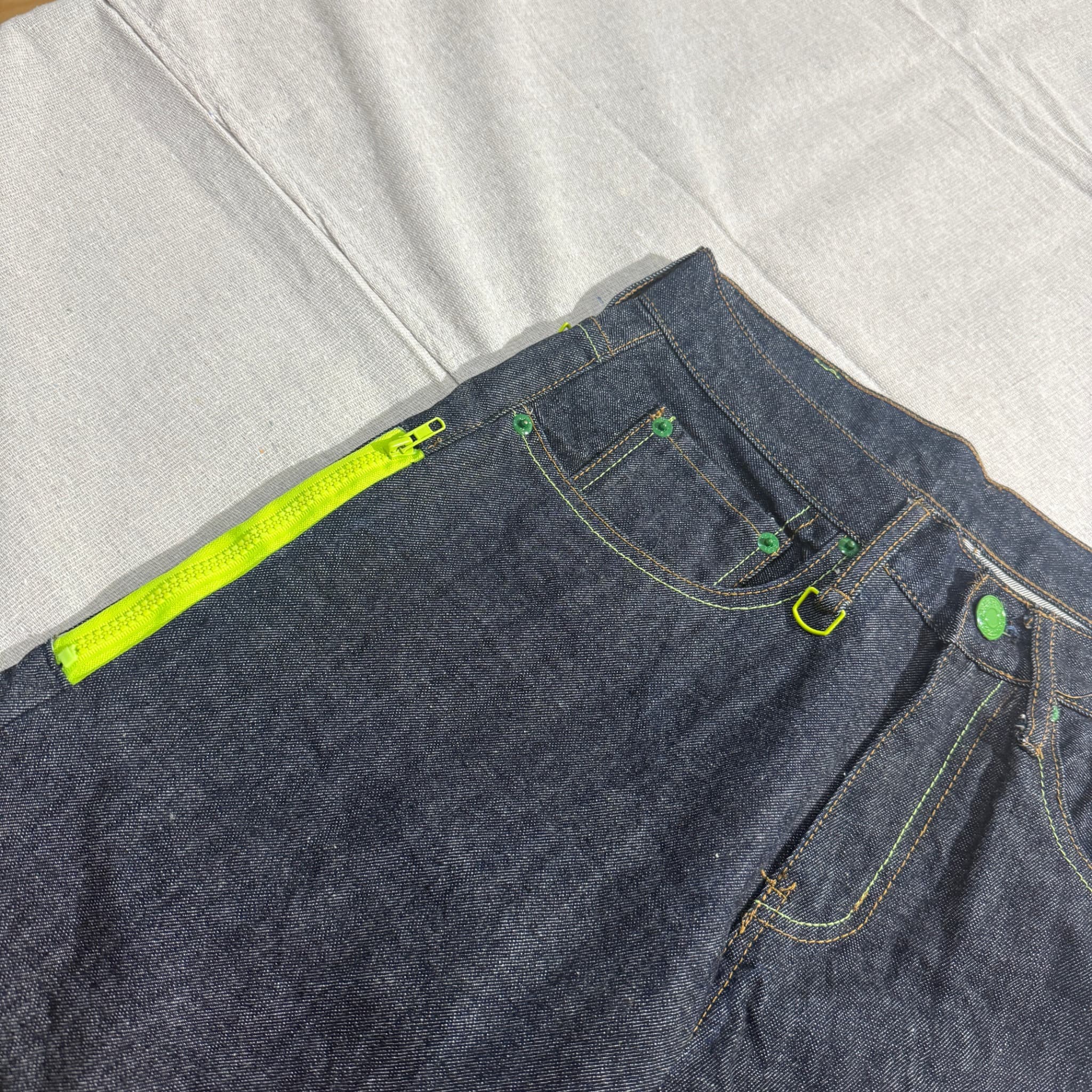 Levi Strauss & Co. Fenom x Fragment Design Neon Zip Raw Denim Jeans Size 30 — photo 3 of 8