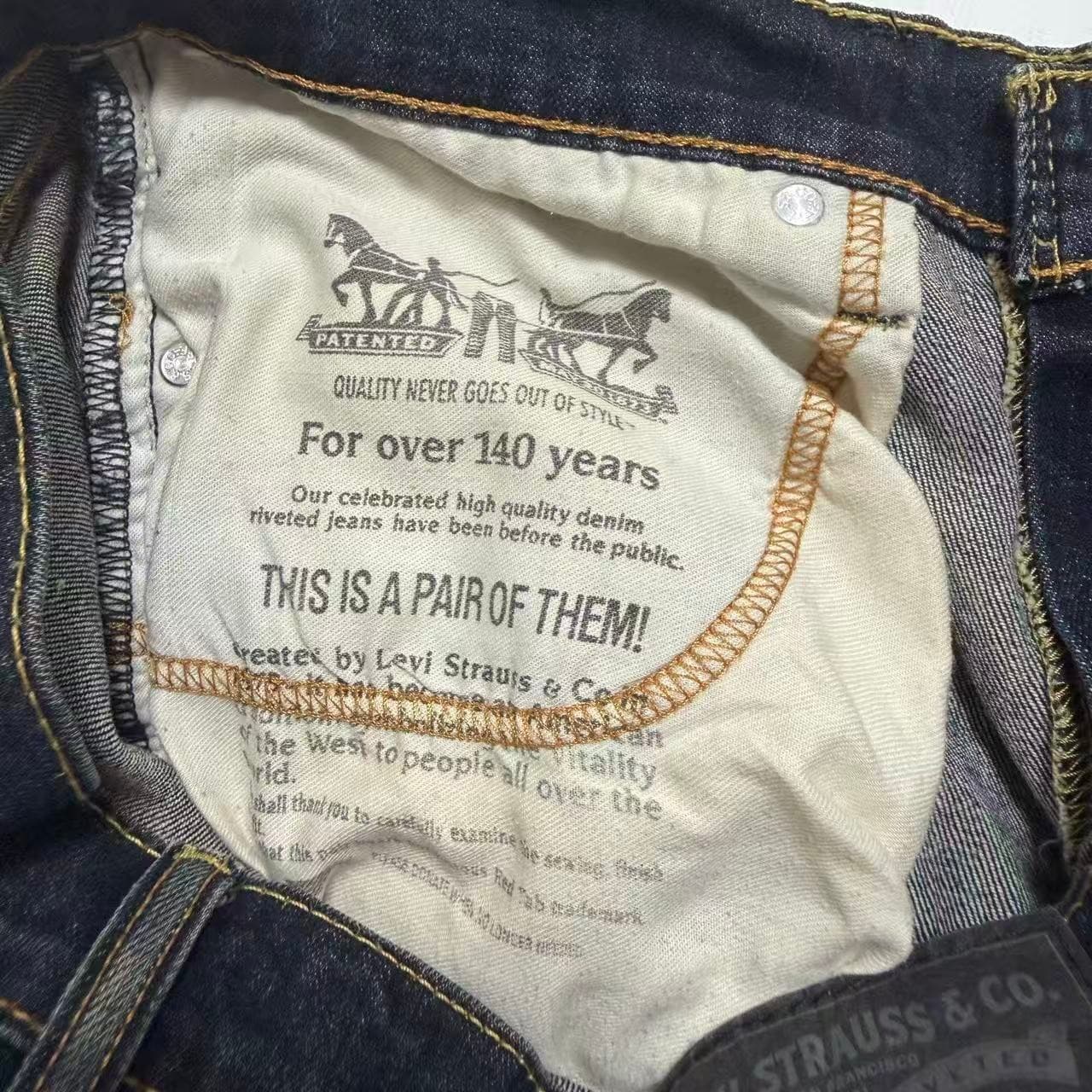 Levi Strauss & Co. Men's Dark Wash Denim Jeans W32 L34 — photo 2 of 10